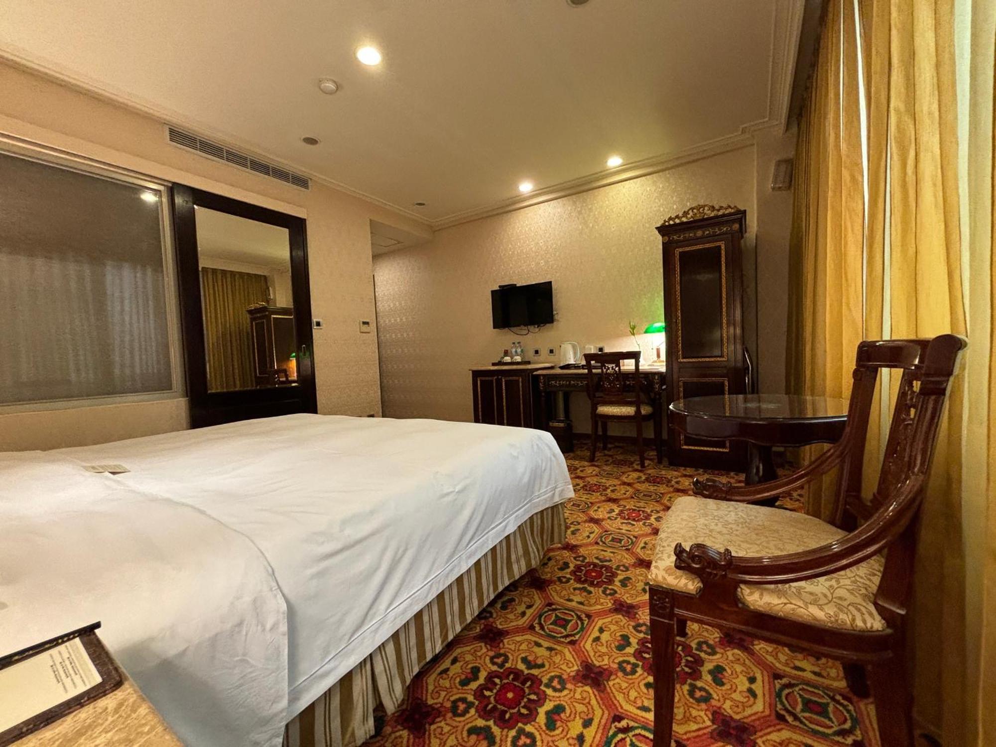 Hotel Royal Seasons ‧ Nanjing W. 4*