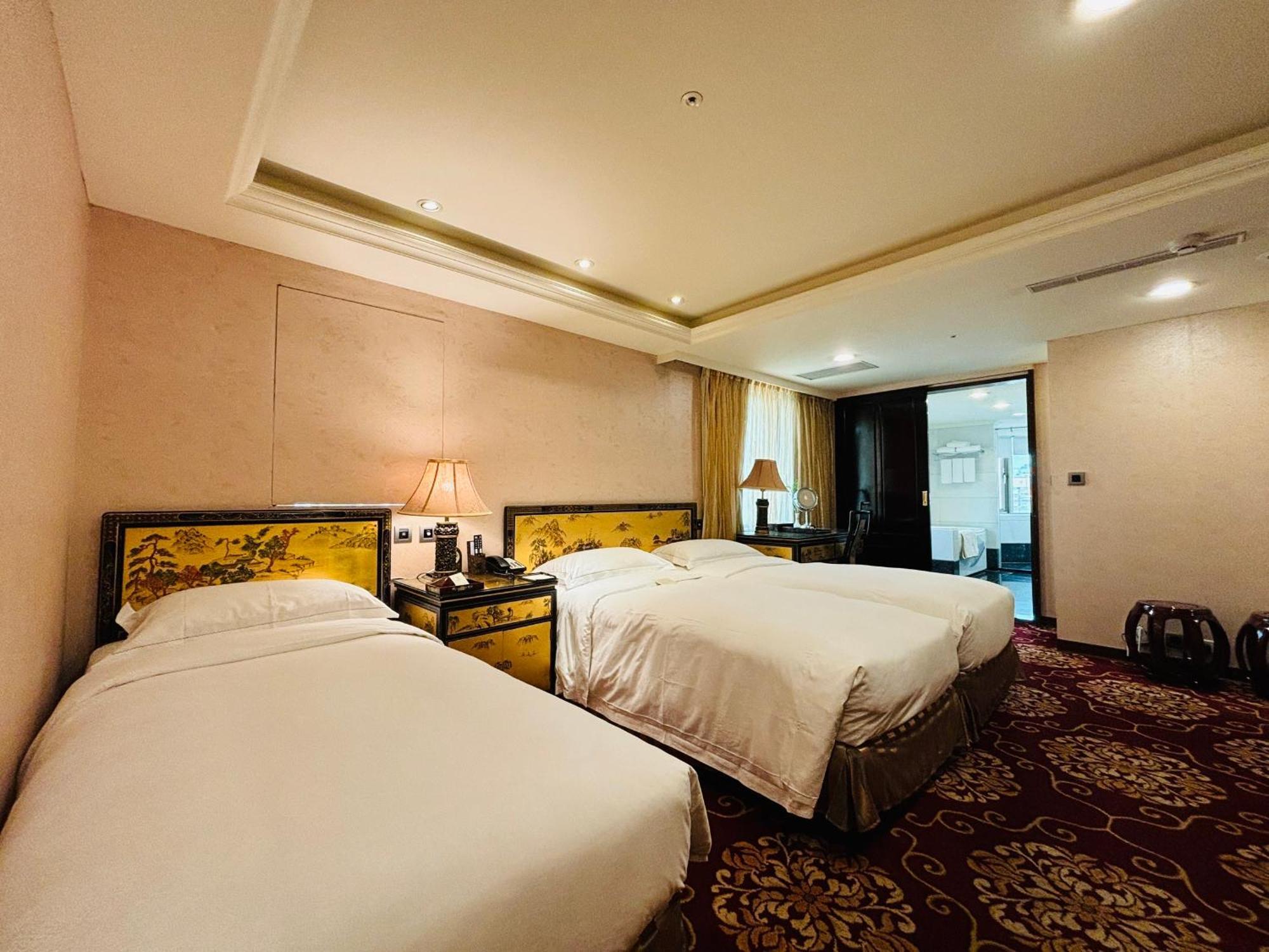 Royal Seasons ‧ Nanjing W. Hotel Taipei