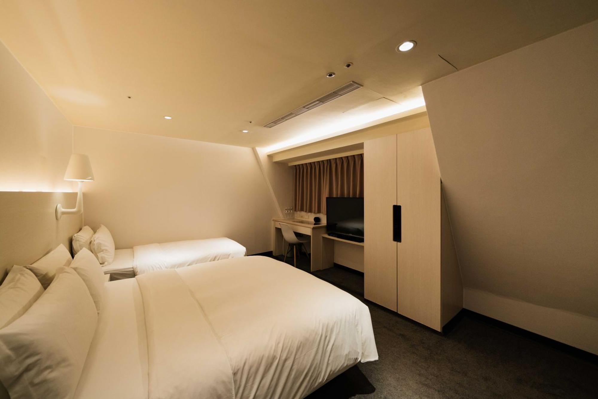 Swiio Ximending Hotel
