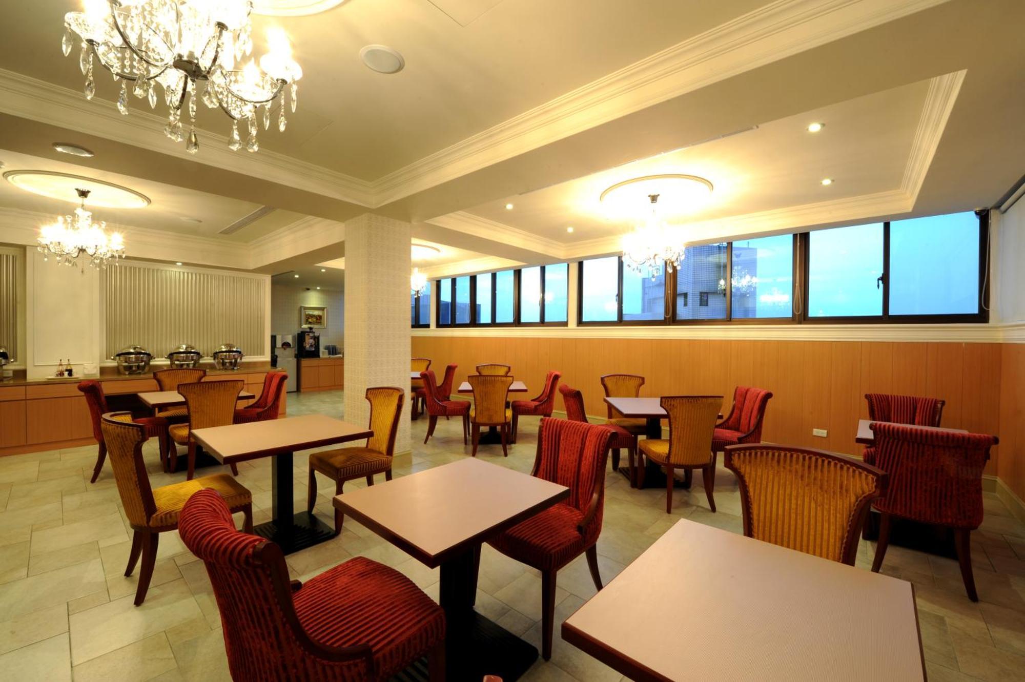 Hotel Mrt