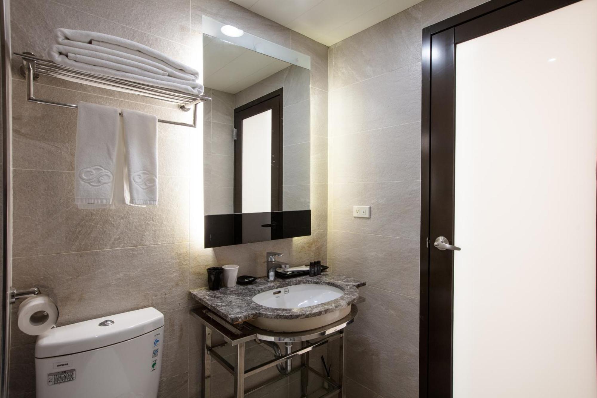 Hotel 雲富大飯店 Cloud-zhongshan