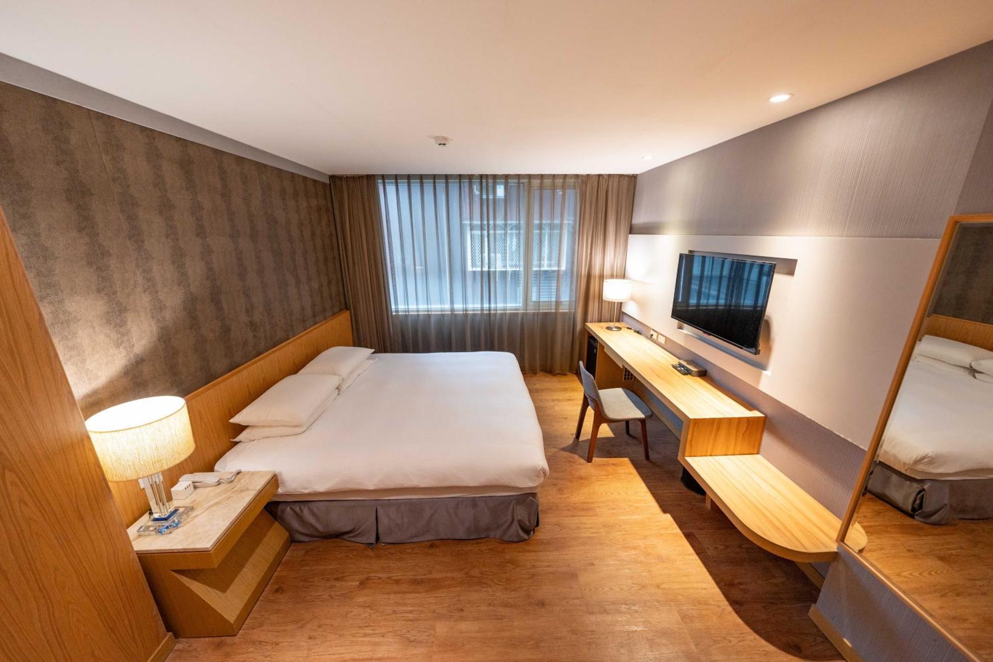 雲富大飯店 Cloud-zhongshan Hotel 3*