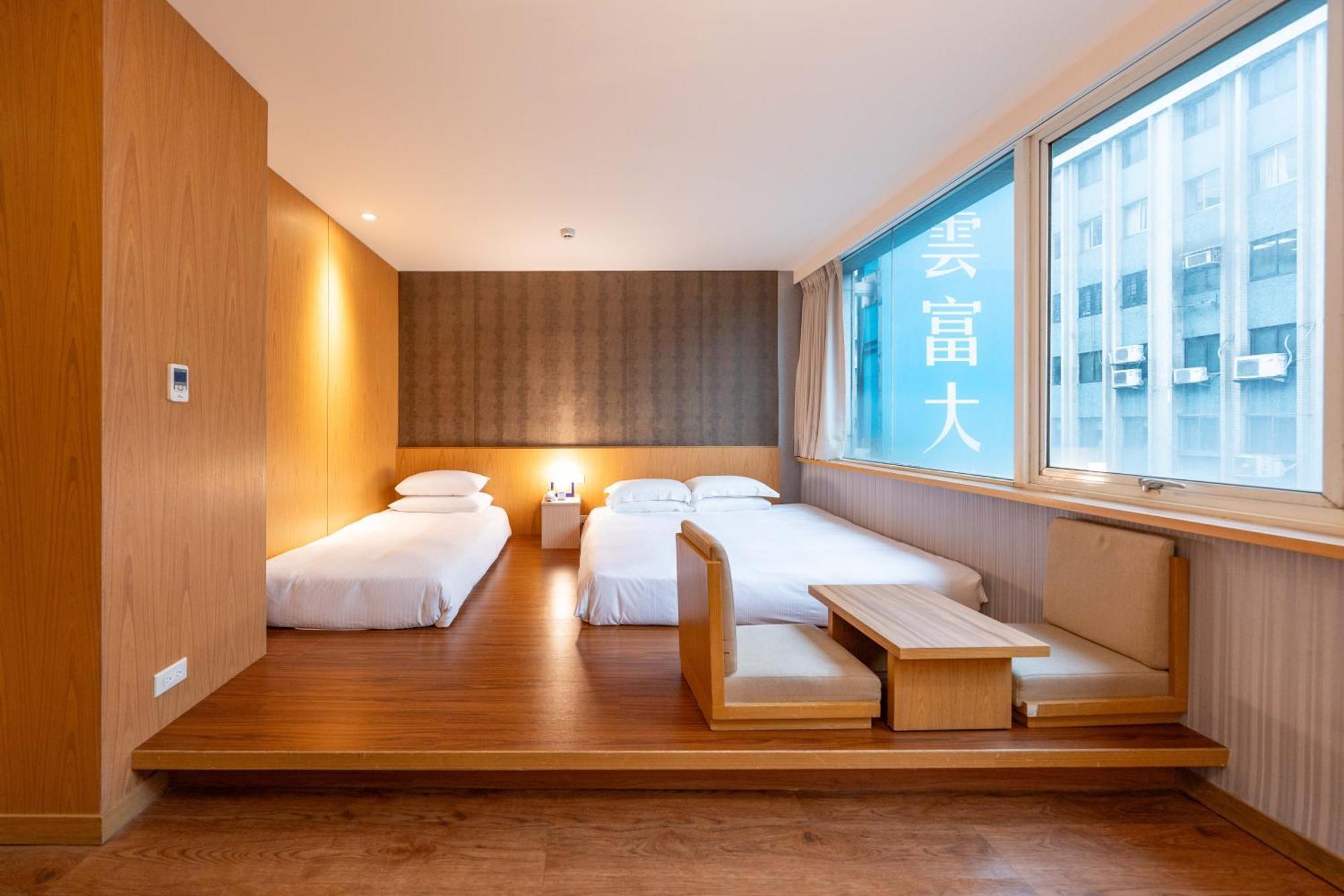 雲富大飯店 Cloud-zhongshan Hotel 3*