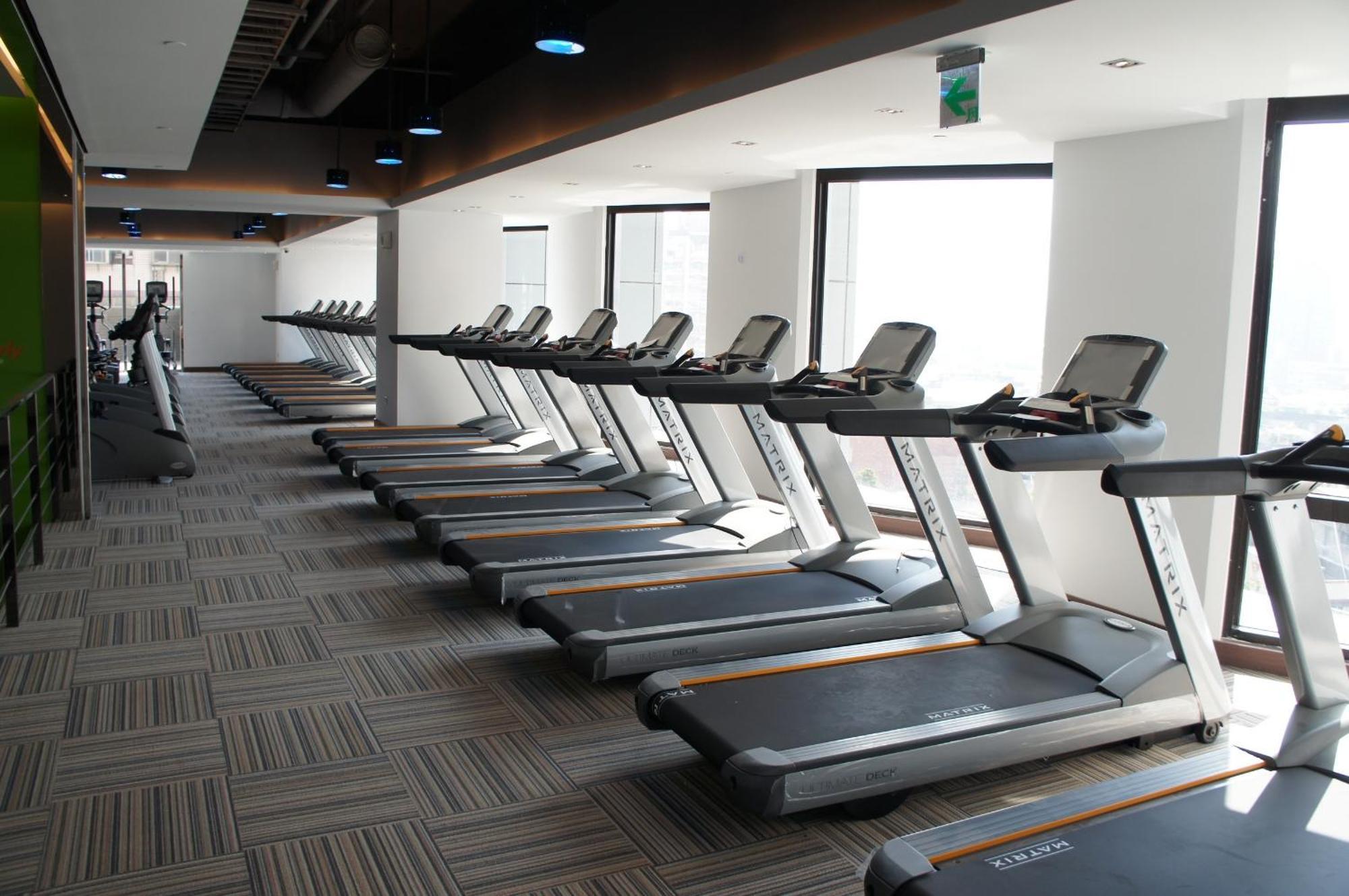 Two Tails Luzhou Hotel 4*