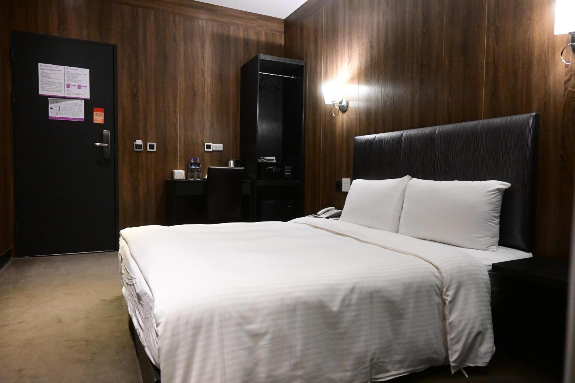 Hotel Meworld - Main Station Taipei