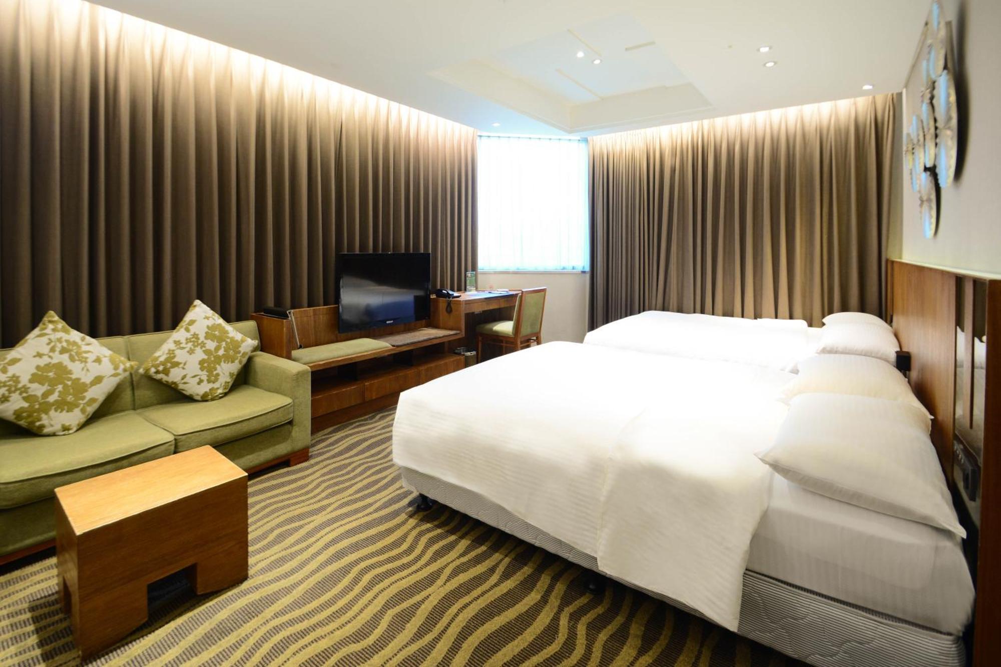 Hotel World Jianpei 4*
