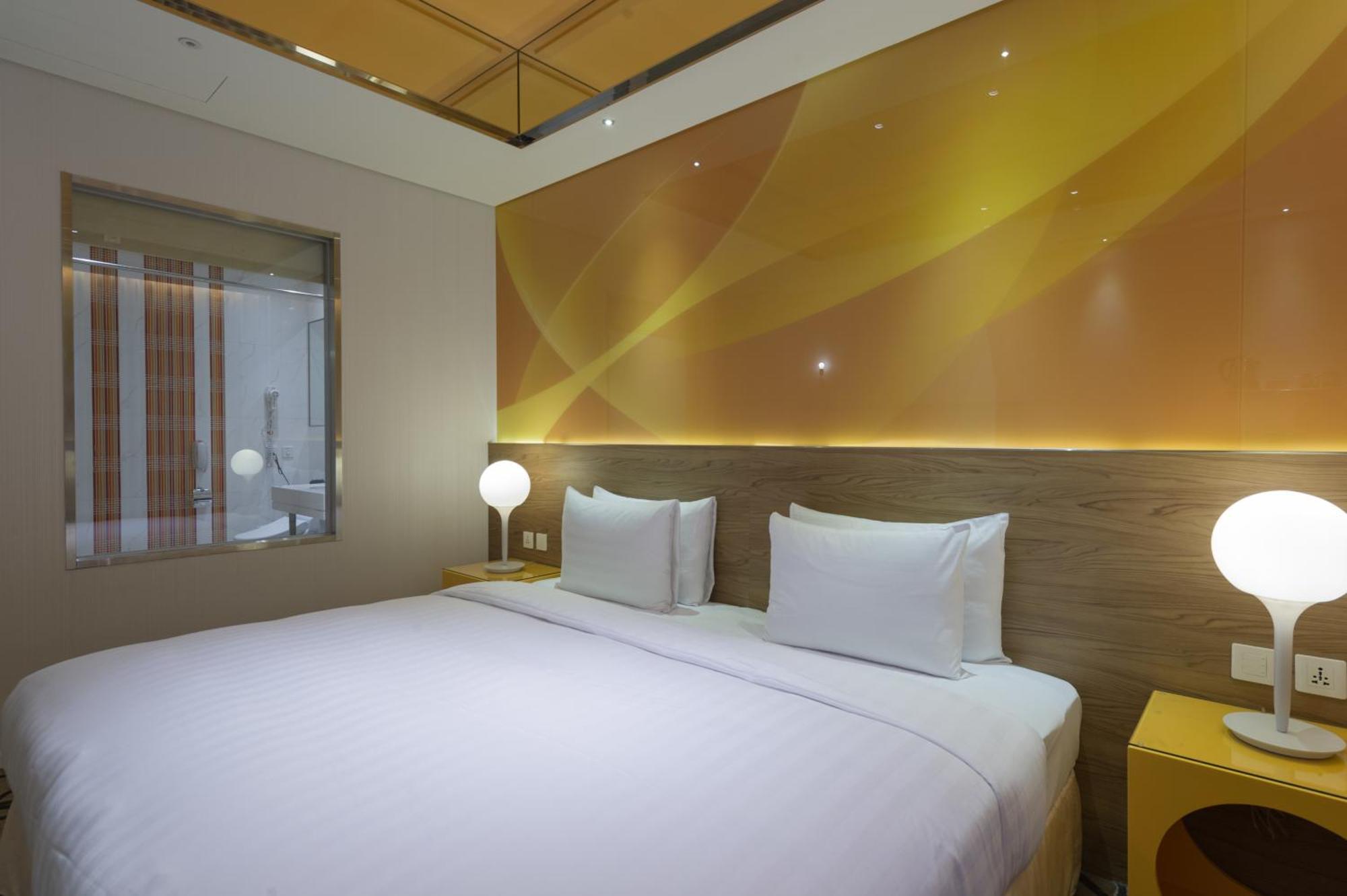 World - Zhonghua Hotel Taipei
