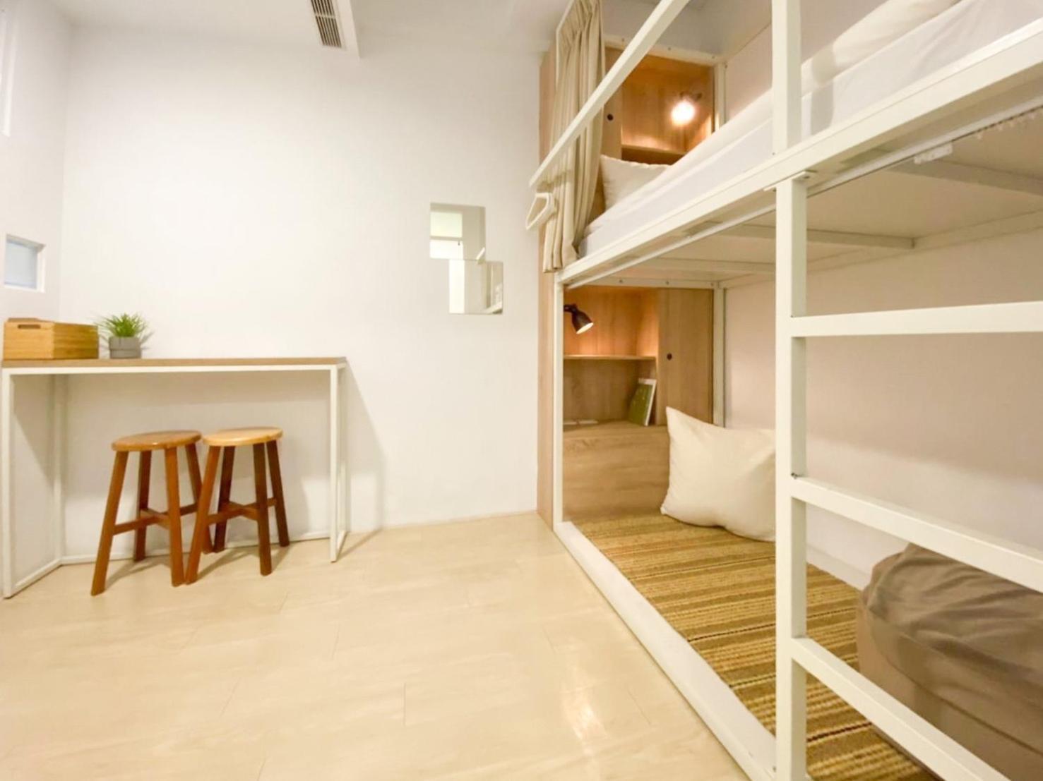 Owlstay Flip Flop - Garden Taipei
