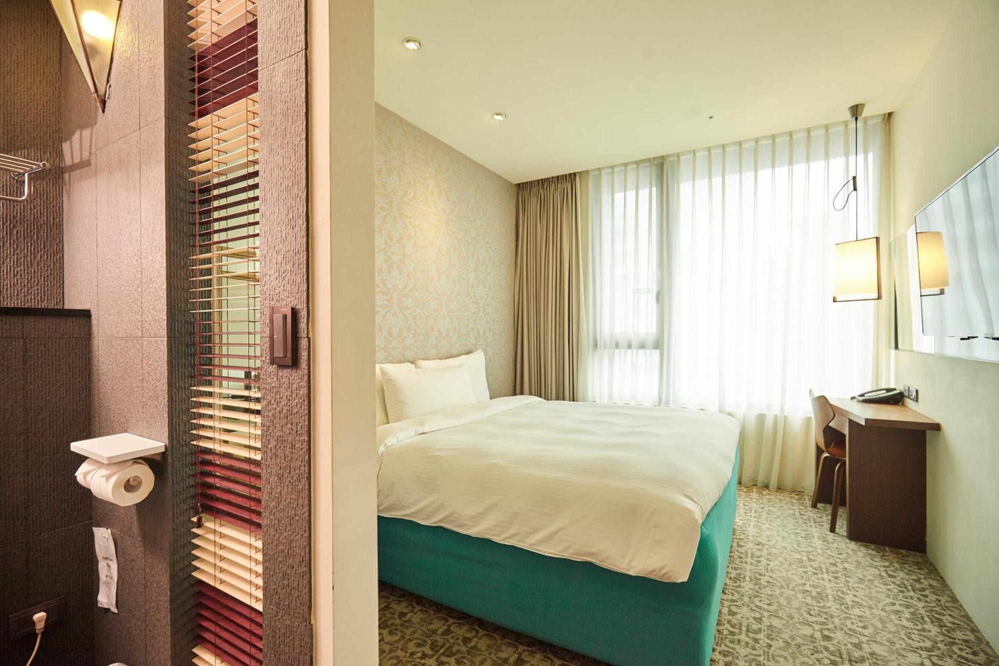 Hotel Lacle Hotel-luzhou 4*