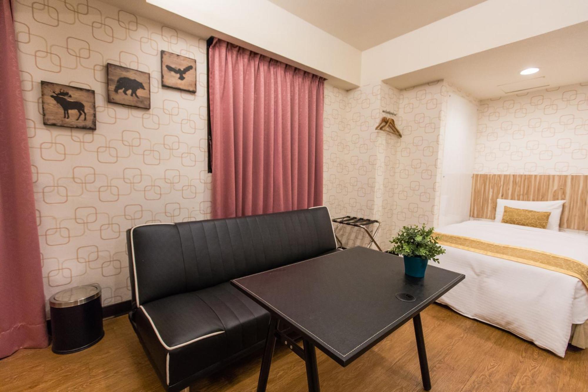 City Hotel Hotel 3*