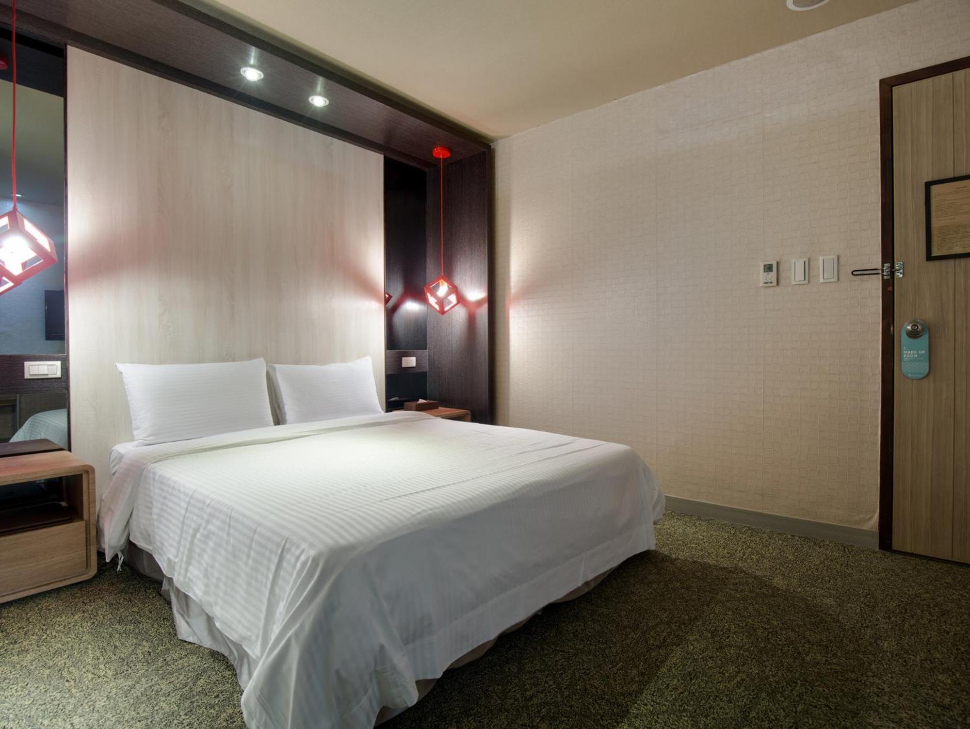 East Dragon 3* Taipei