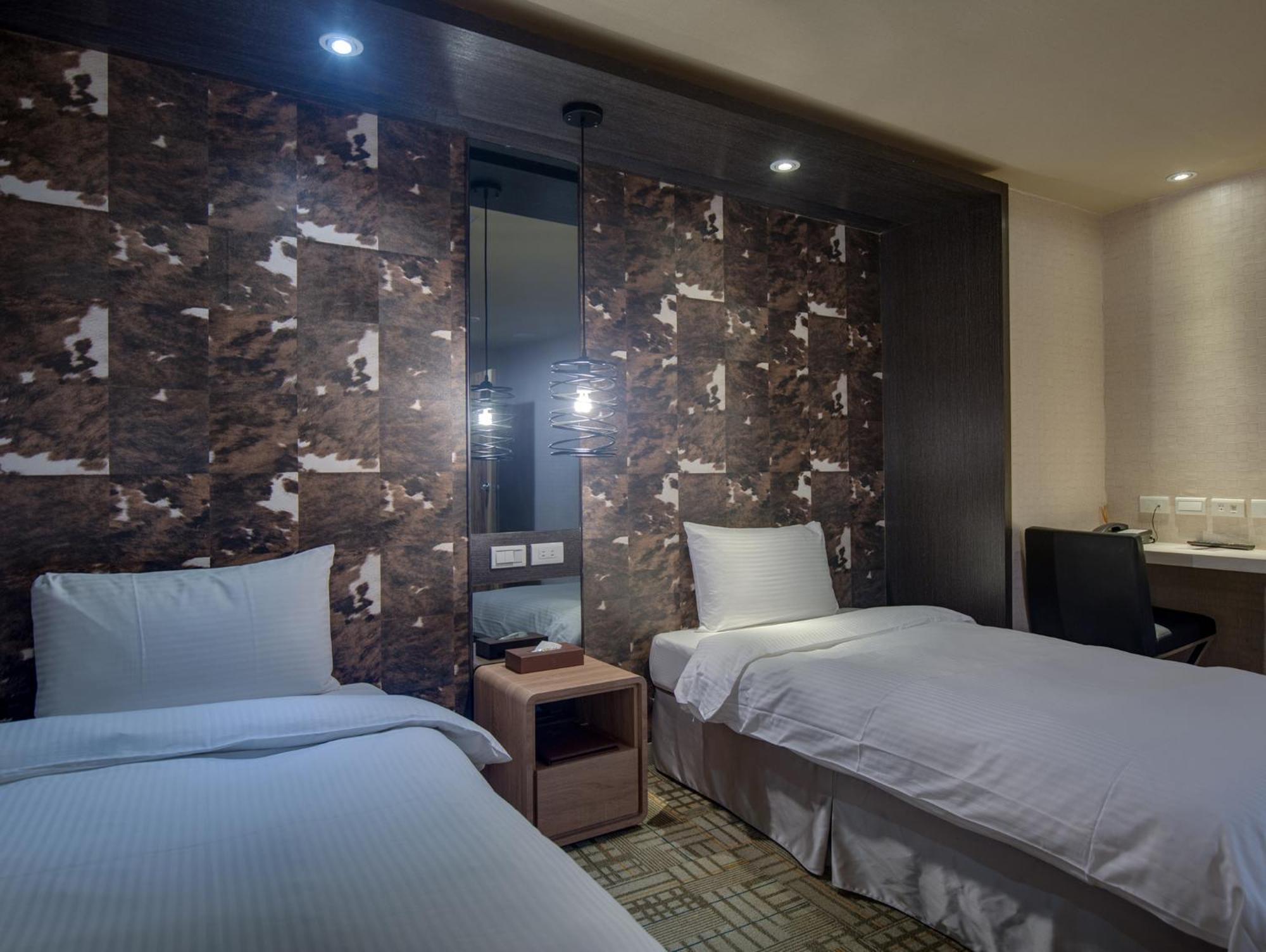 East Dragon Penginapan 3*