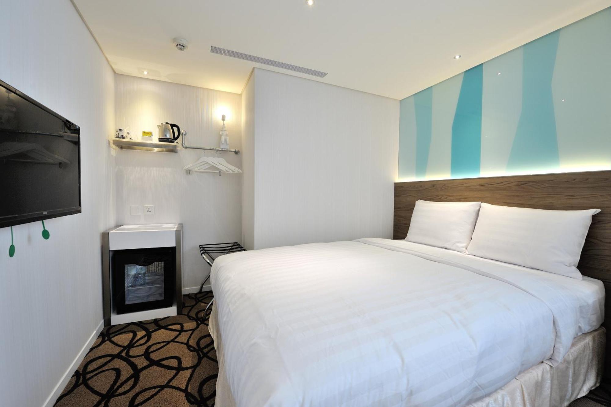 World - Zhonghua Hotel 4*