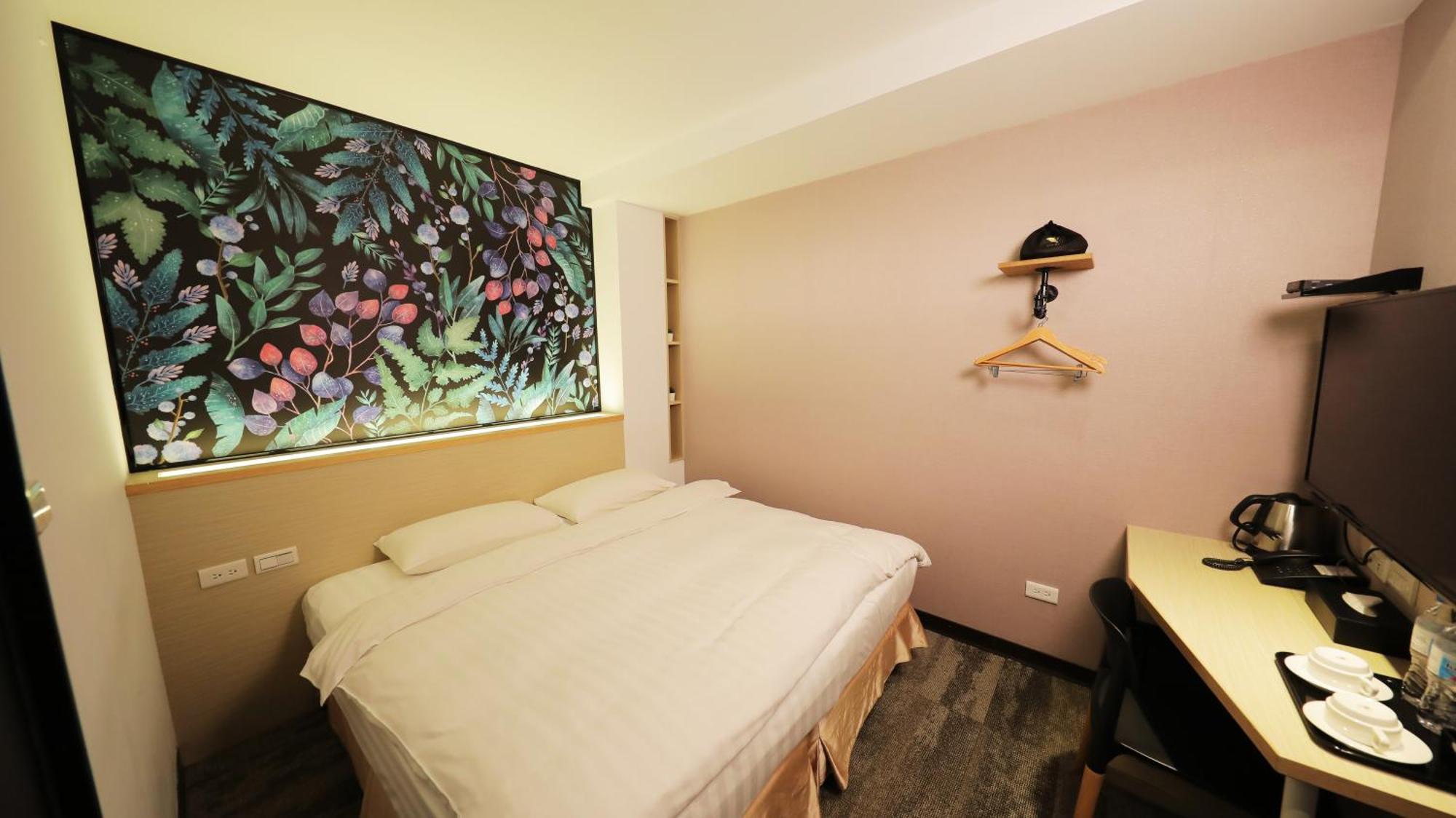 Rf  Linsen Hotel