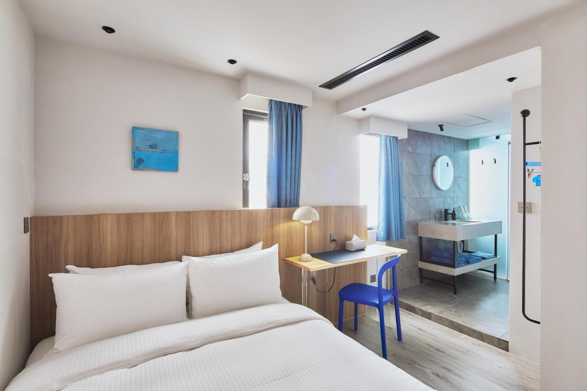 Hotel The Blue By Just 3*