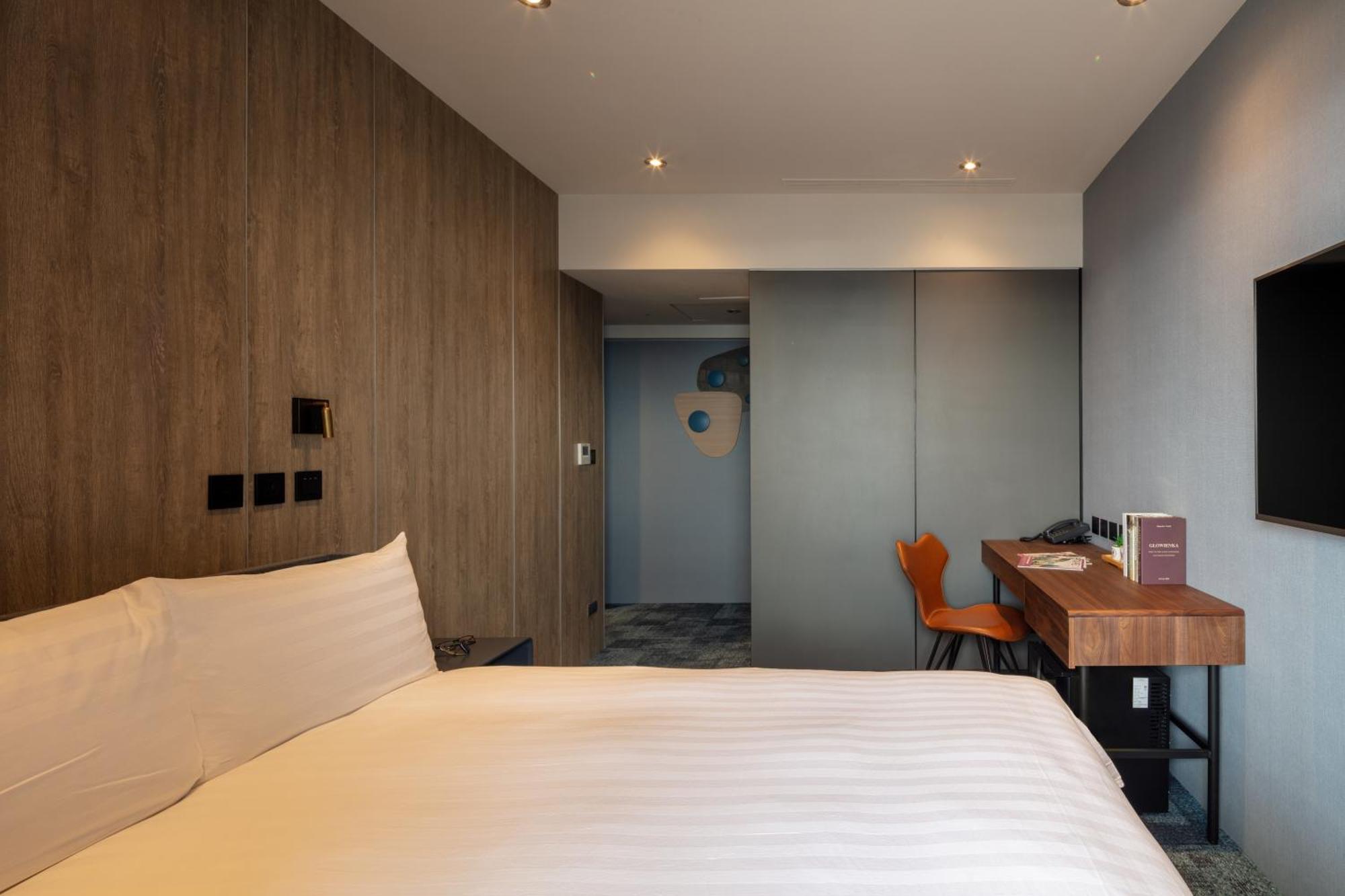 Roaders - Station Hotel 4*