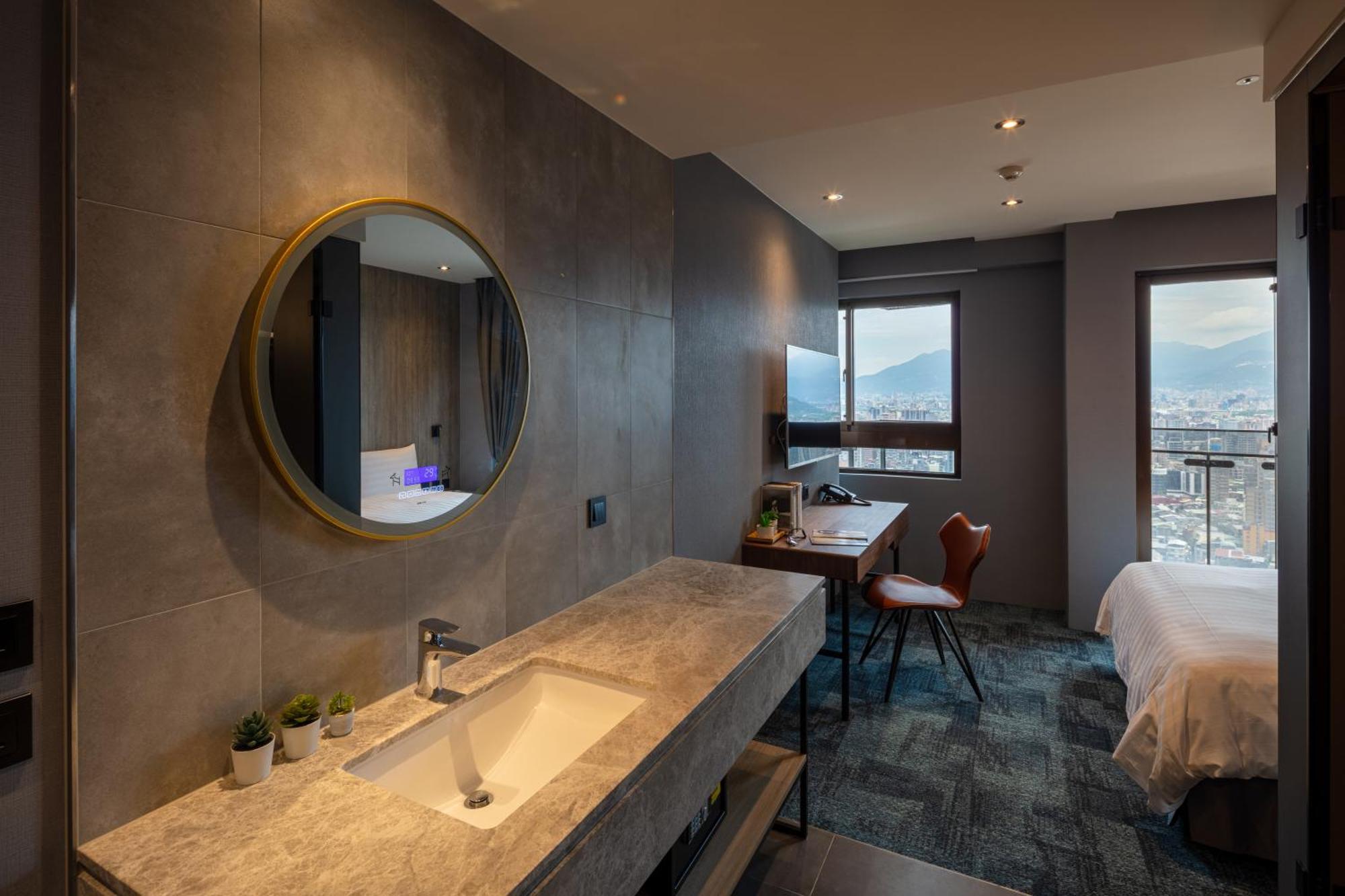 Hotel Roaders - Station 4*