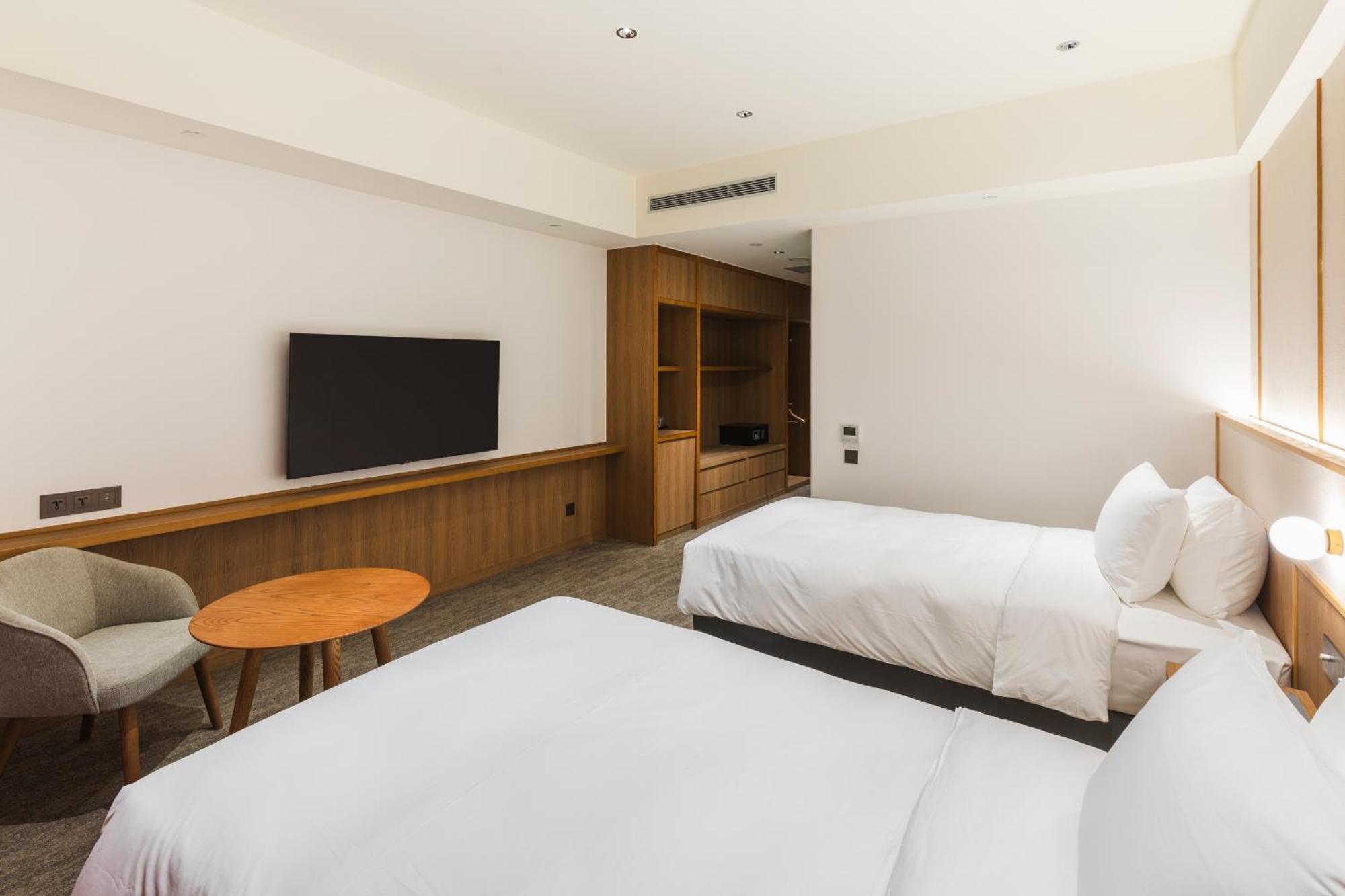 Hotel Sotetsu Grand Fresa Ximen 4*
