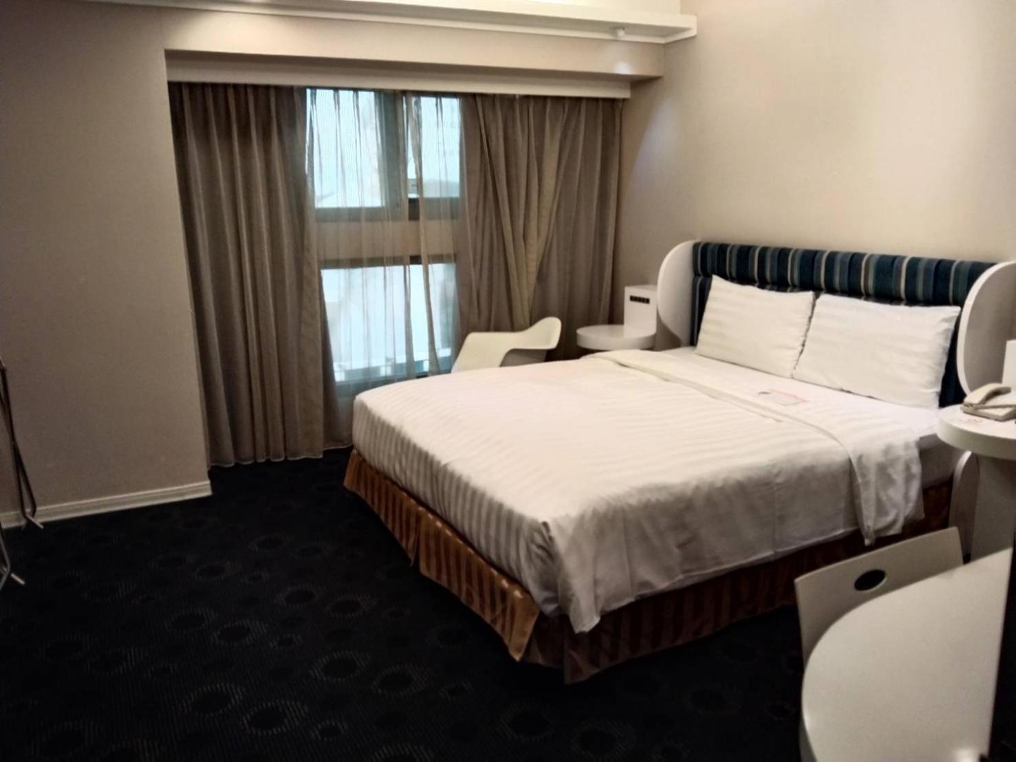 Hotel Ximen Airline Taipei