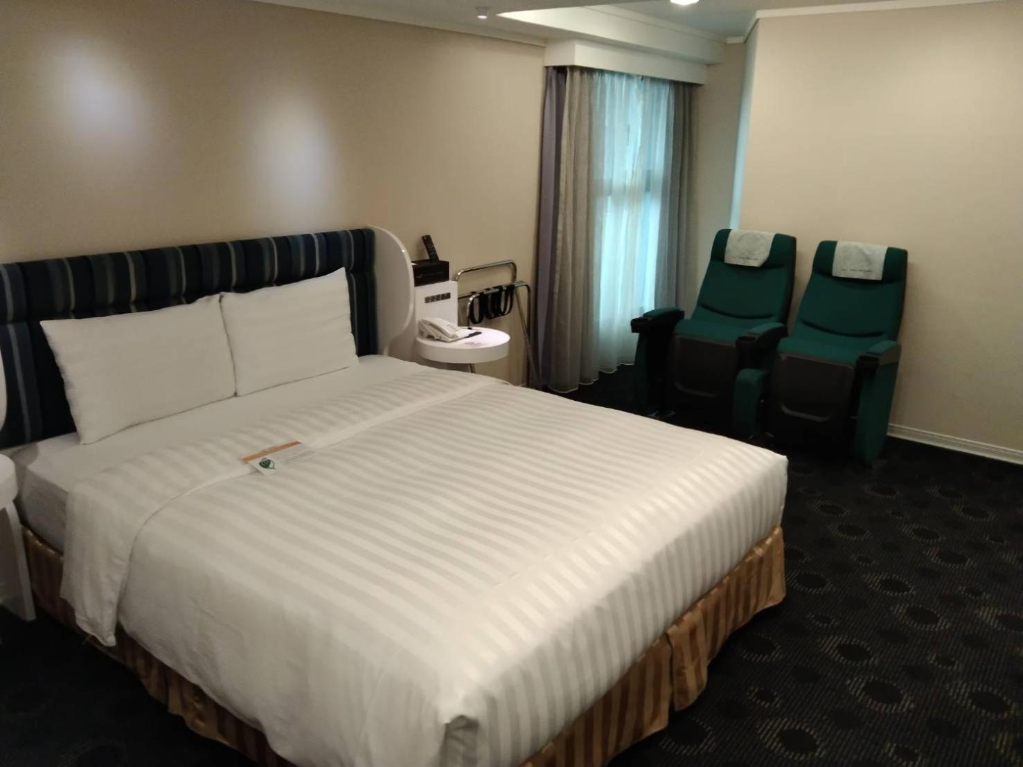 Hotel Ximen Airline Taipei