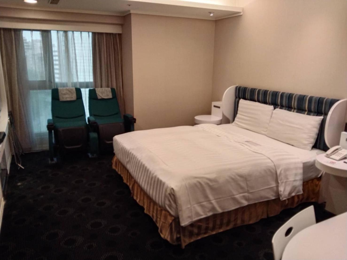 Ximen Airline Hotel 3*