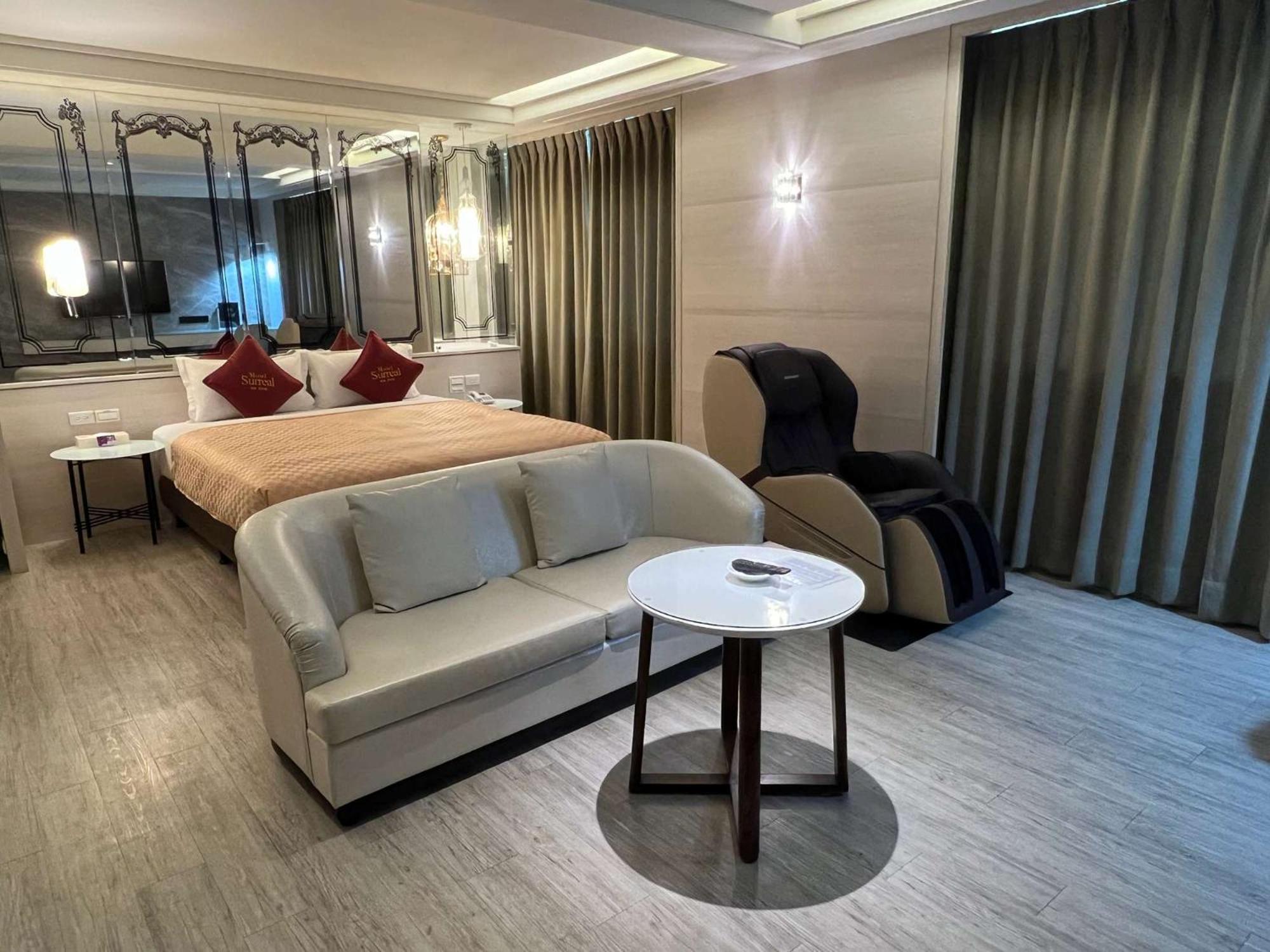 Motel Chamotel - Lujhou Taipei