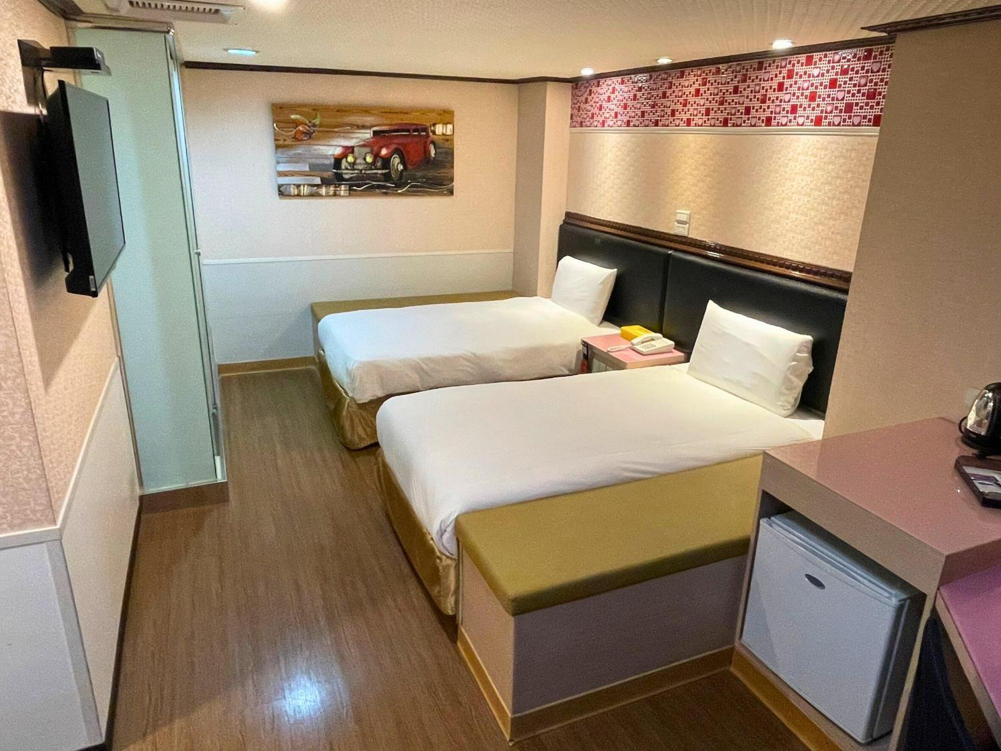 Dealer 3* Taipei