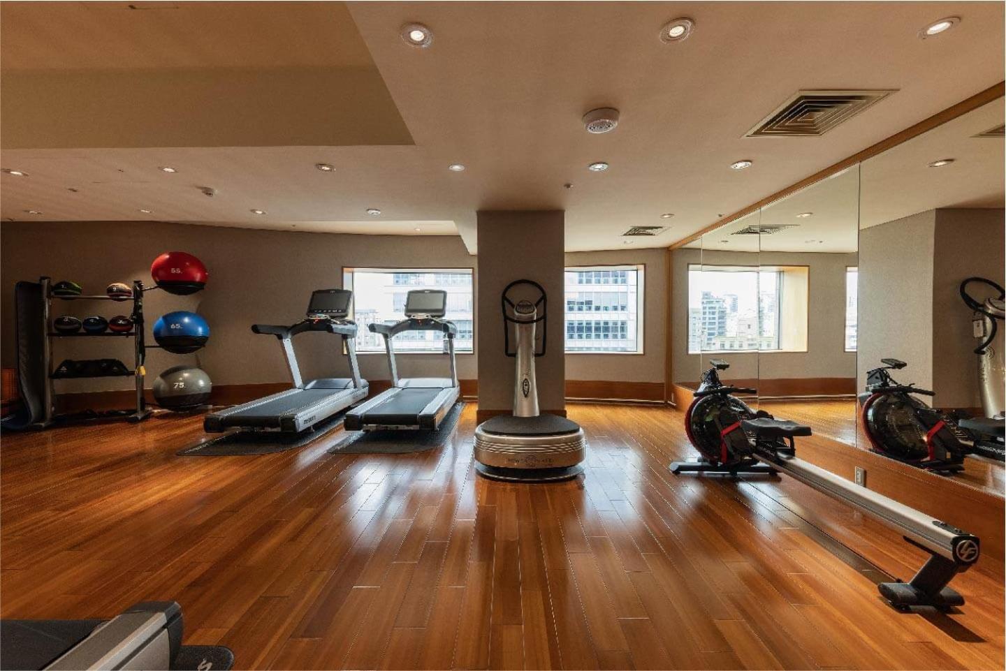 Metropolitan Premier Hotel 5*