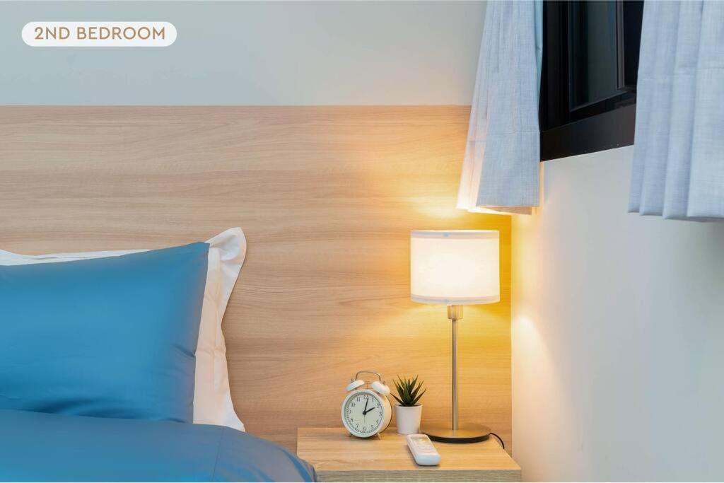 2b1blk, Stylish & Comfortable, 5 Min To Ximen Mrt • 2房1衛 客廳廚房 時尚舒適 5分到西門站 Apartment Taipei