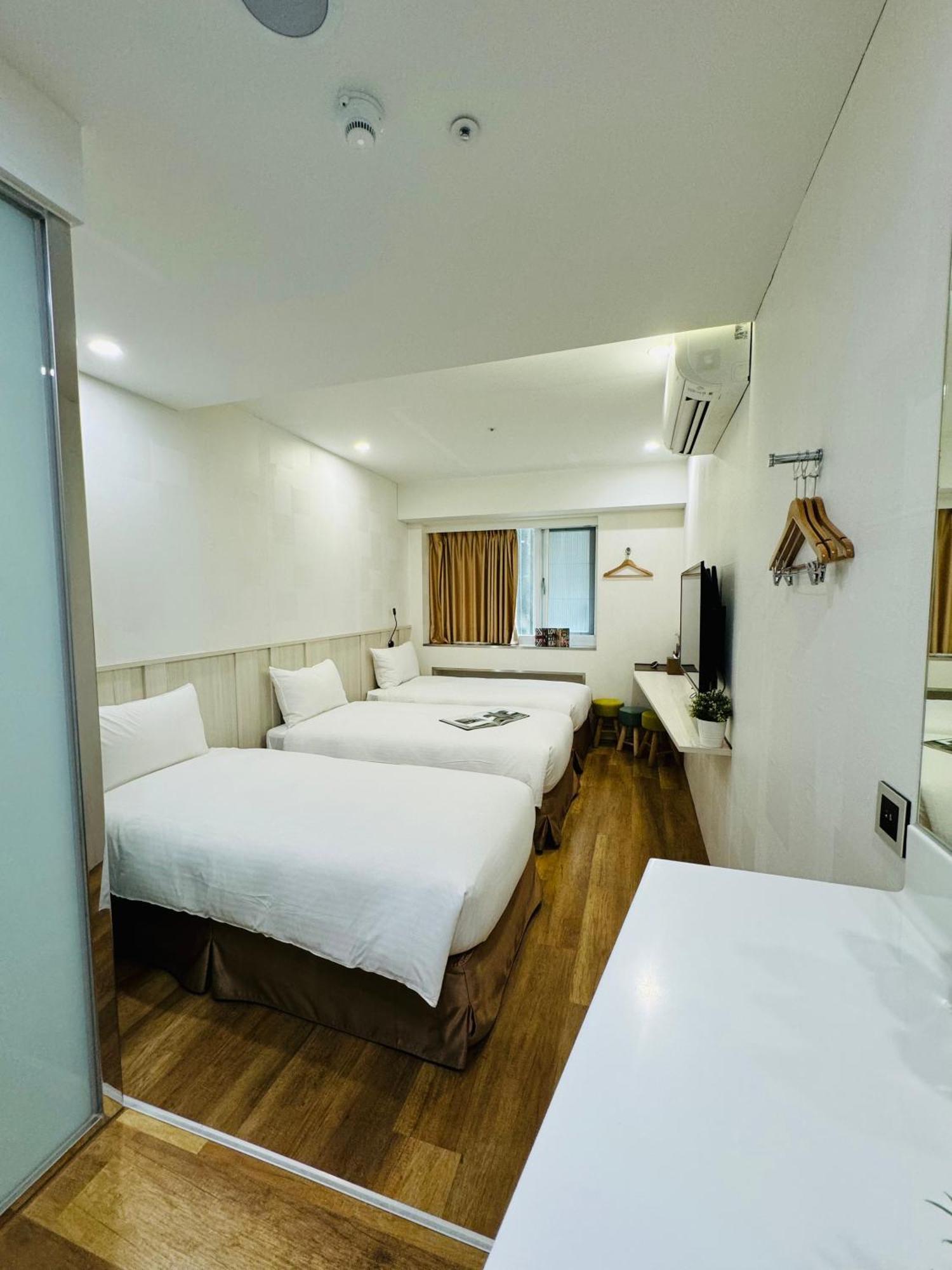 Apause Hotel 3*