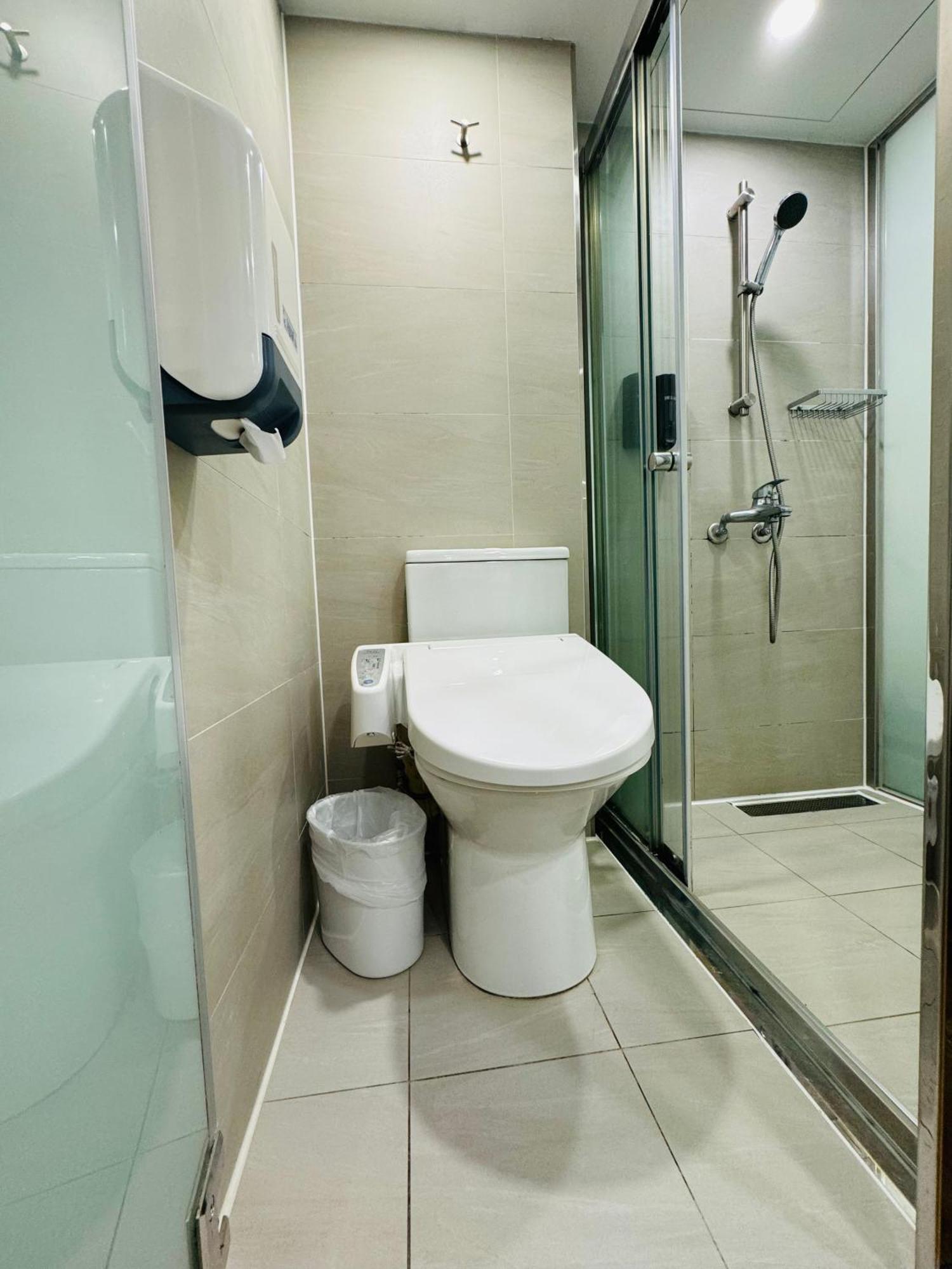 Apause Hotel 3*
