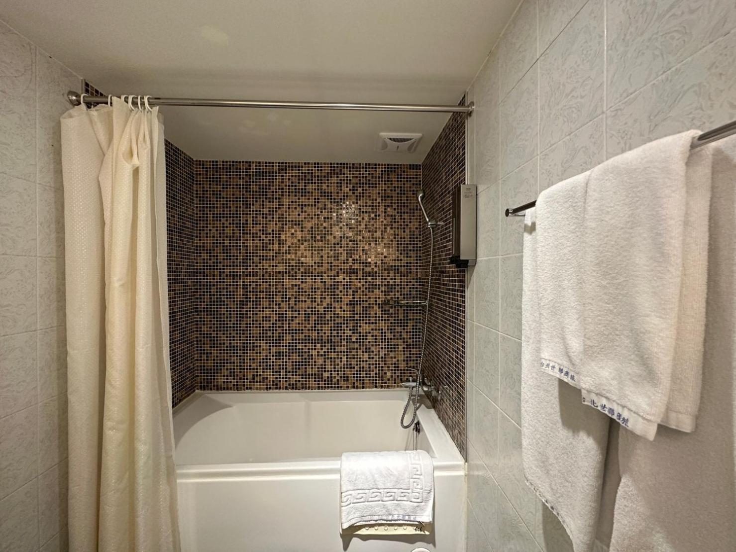 Hotel Link World 3*