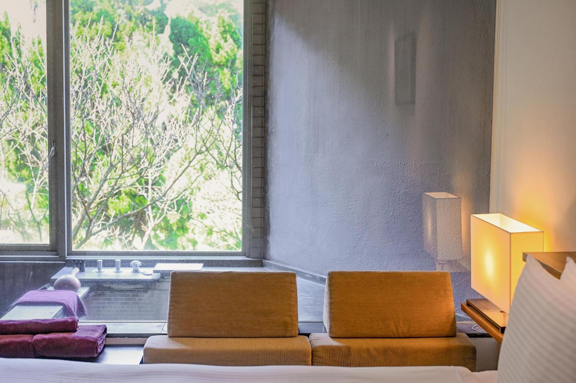 Check Select Yamgmingshan Resort