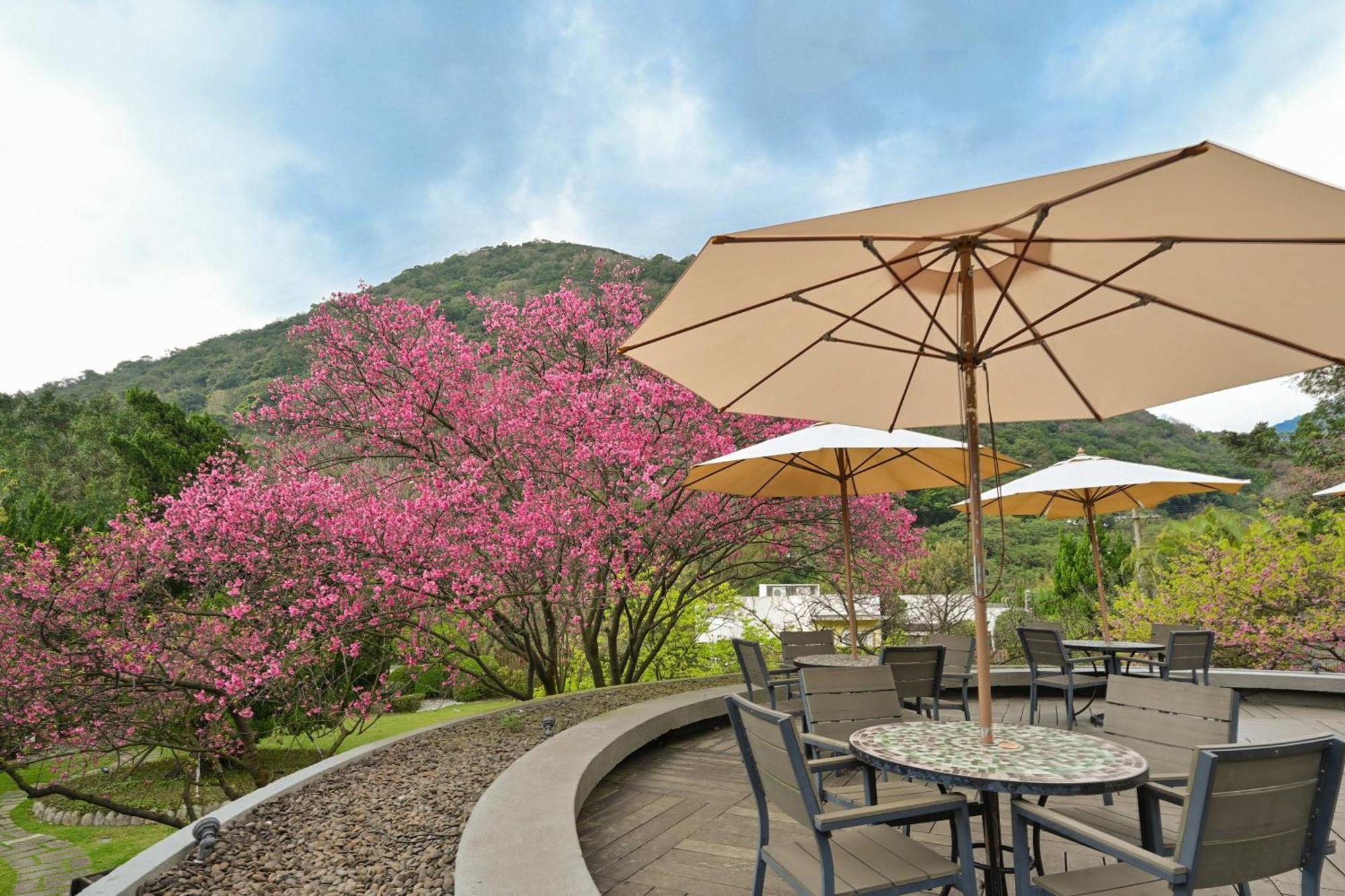 Resort Check Select Yamgmingshan Taipei
