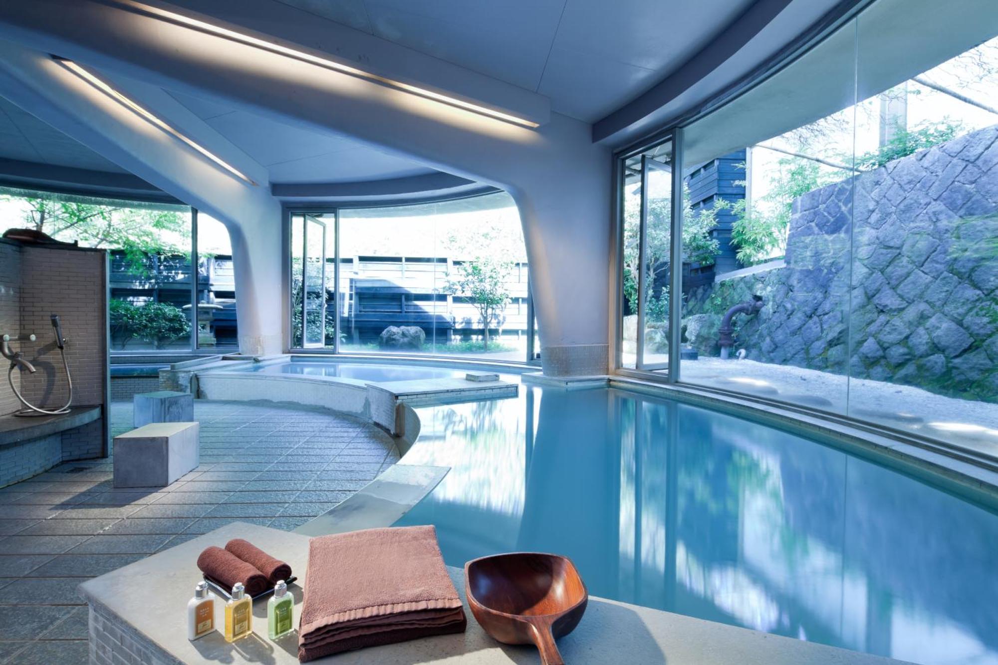 Check Select Yamgmingshan Resort 4*