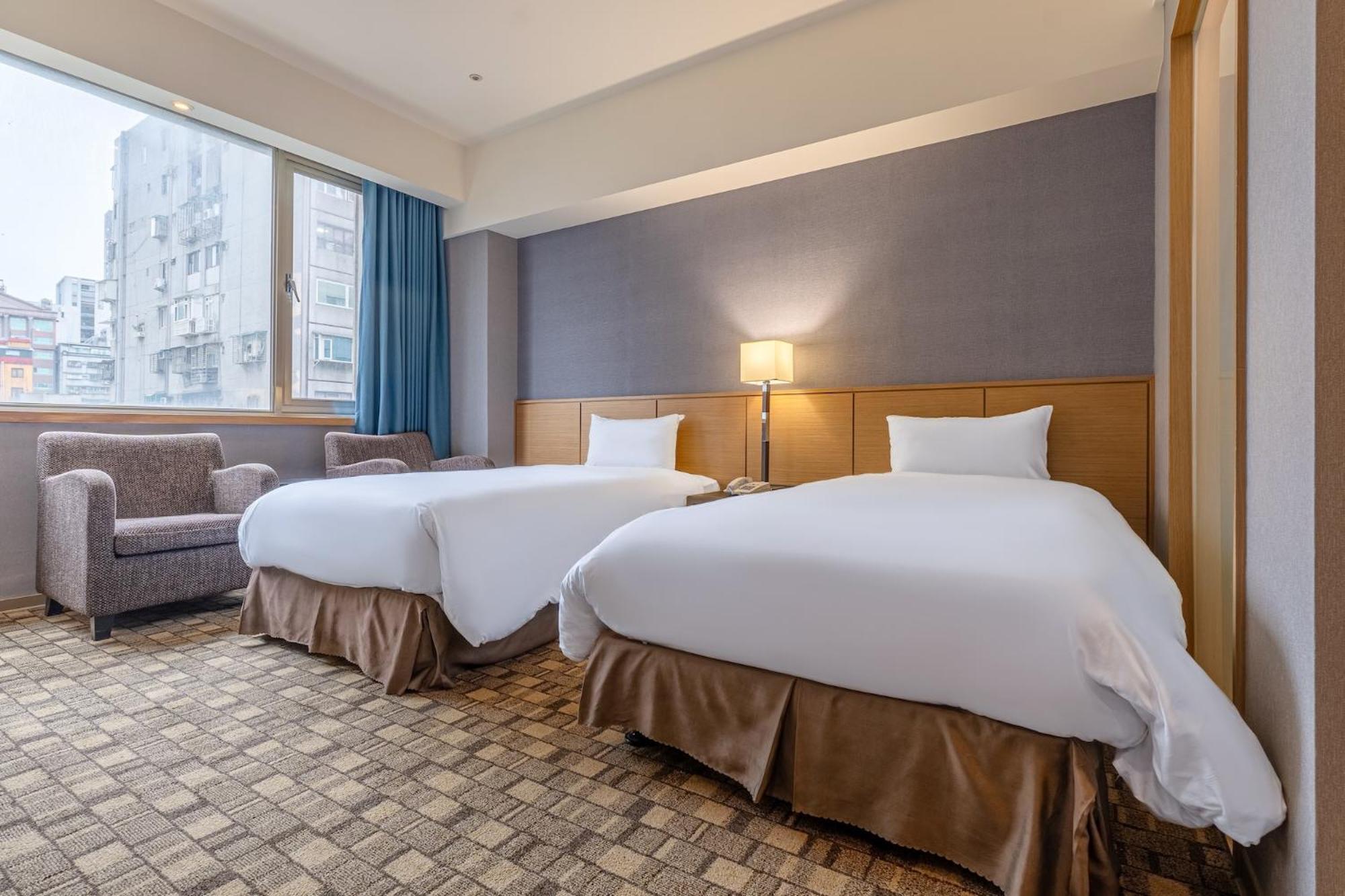 Hotel Guide Chongqing 4*