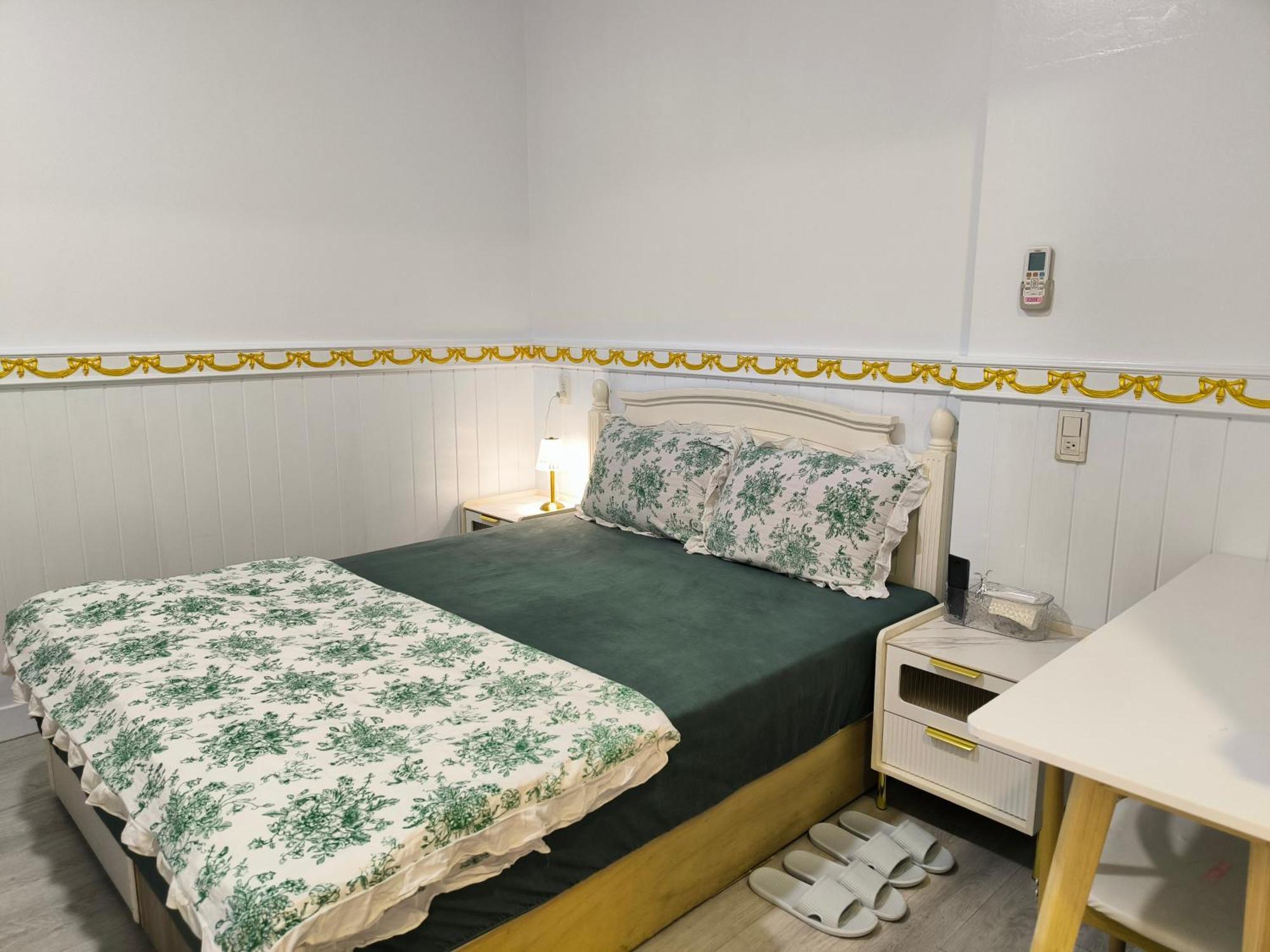 橙舍一館 Tw I Hostel