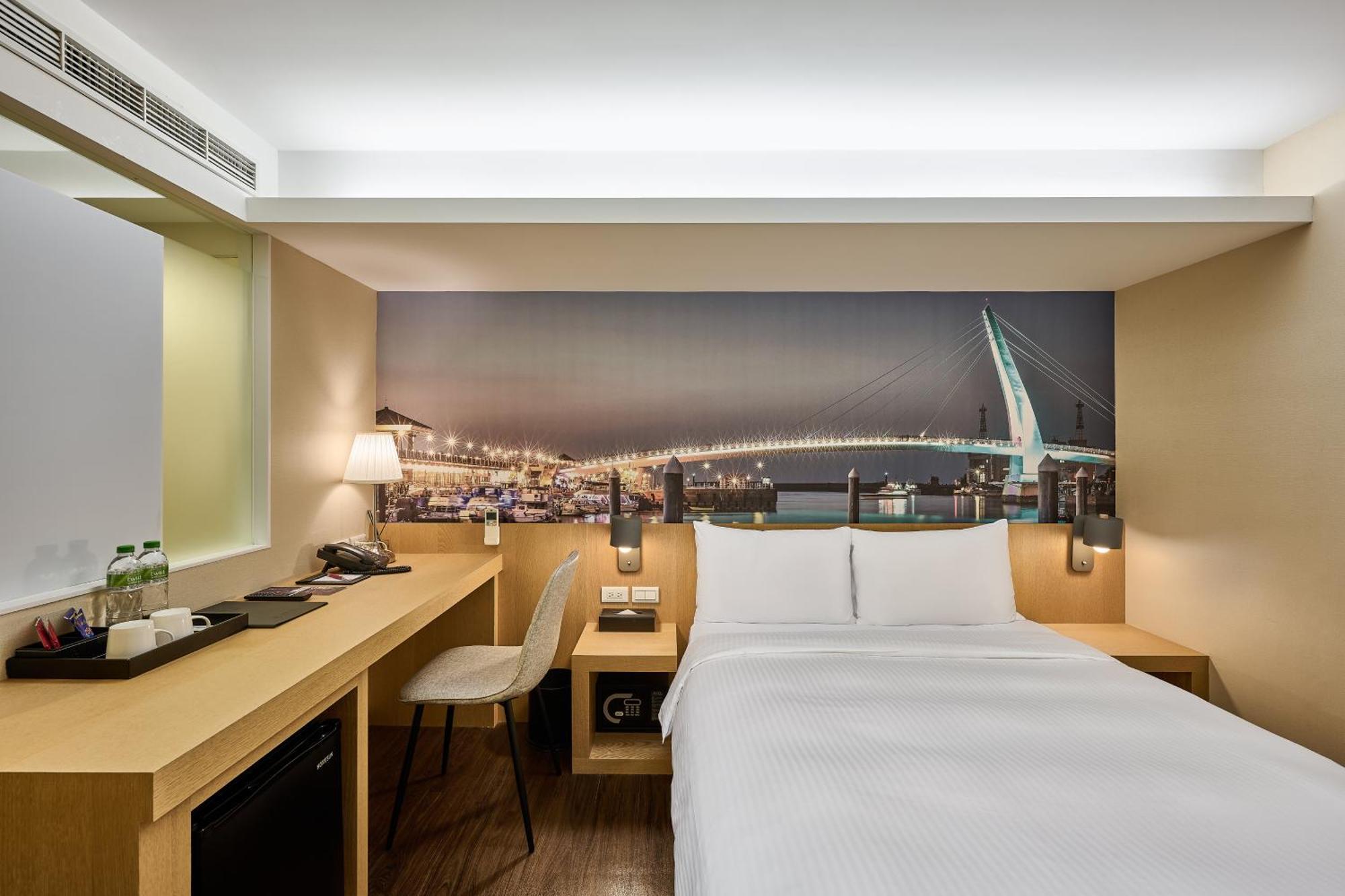 Eastin Hotel