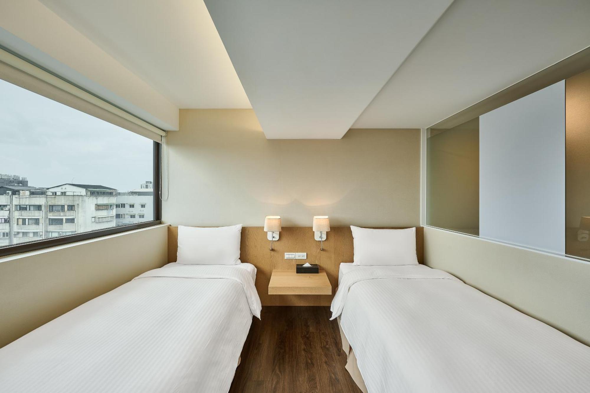 Eastin Hotel