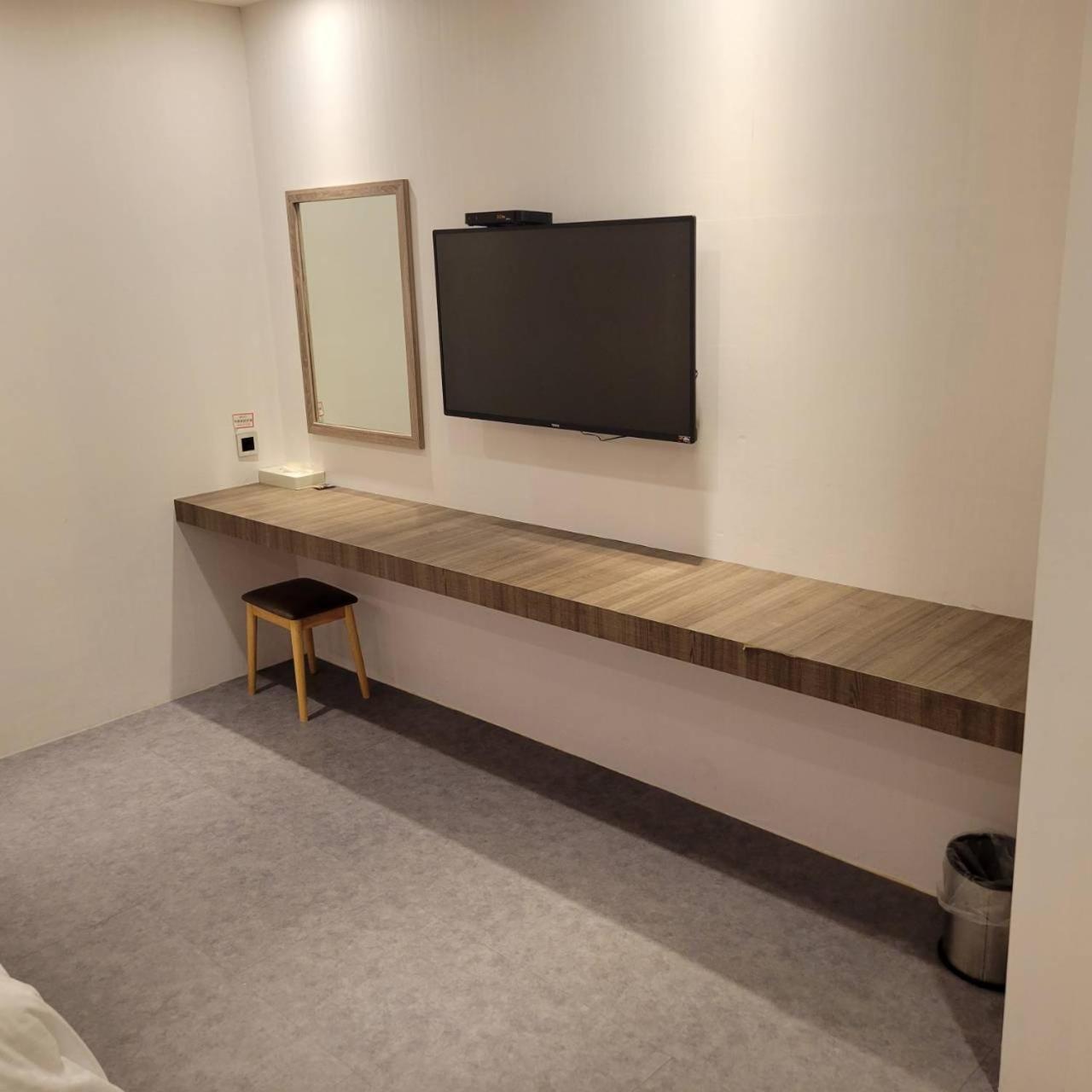 Pensão Attic 3*