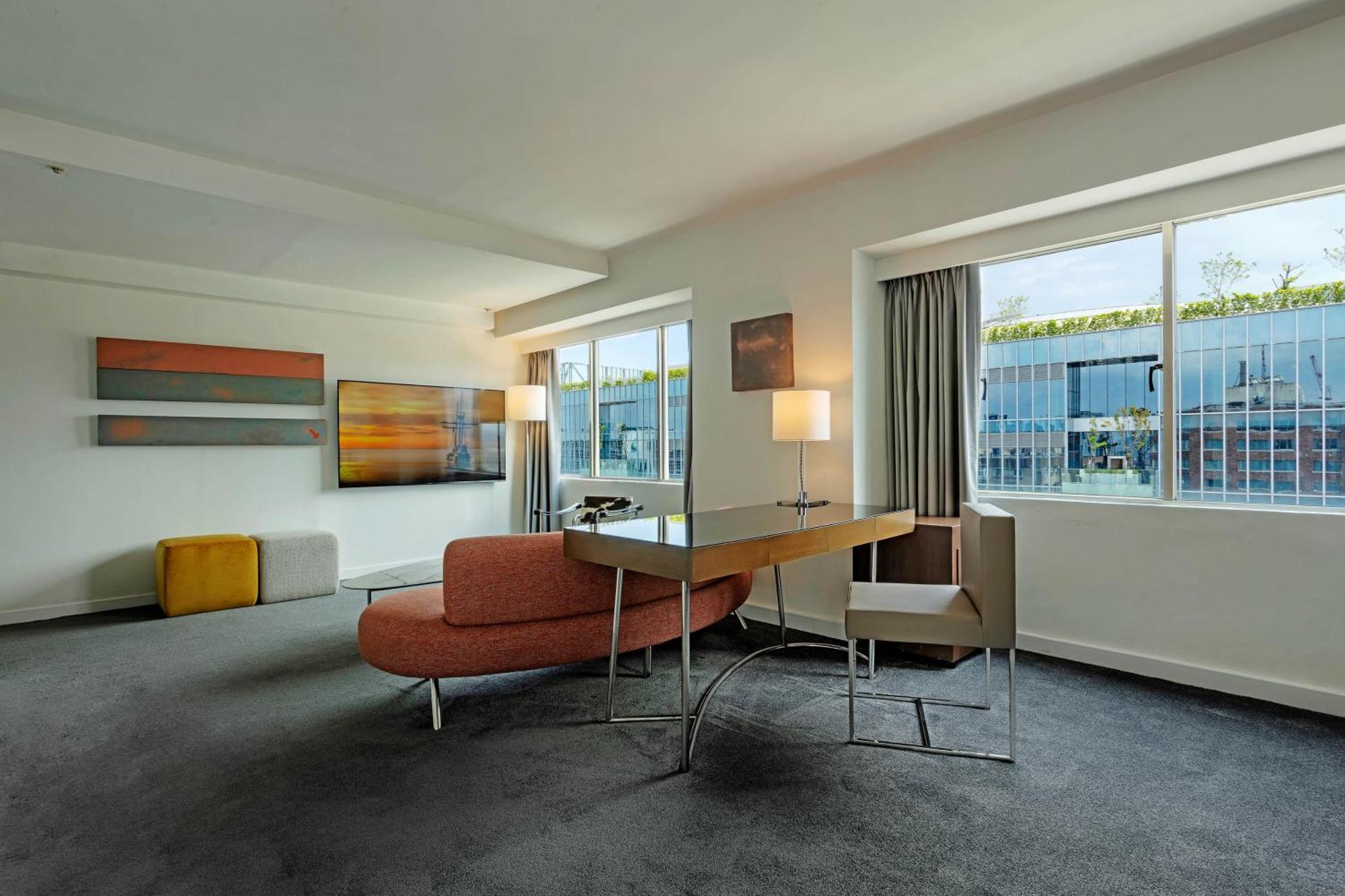 United Hotel 5*