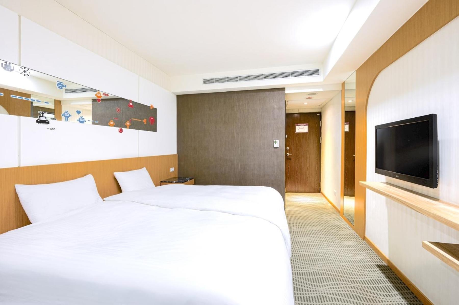 Sunny Hotel