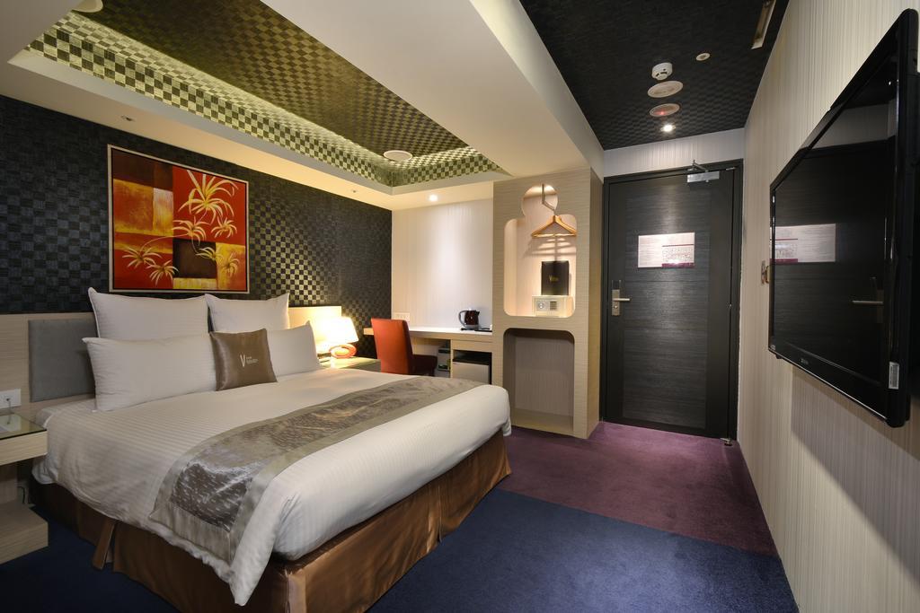 V-one Vogue Hotel 3*