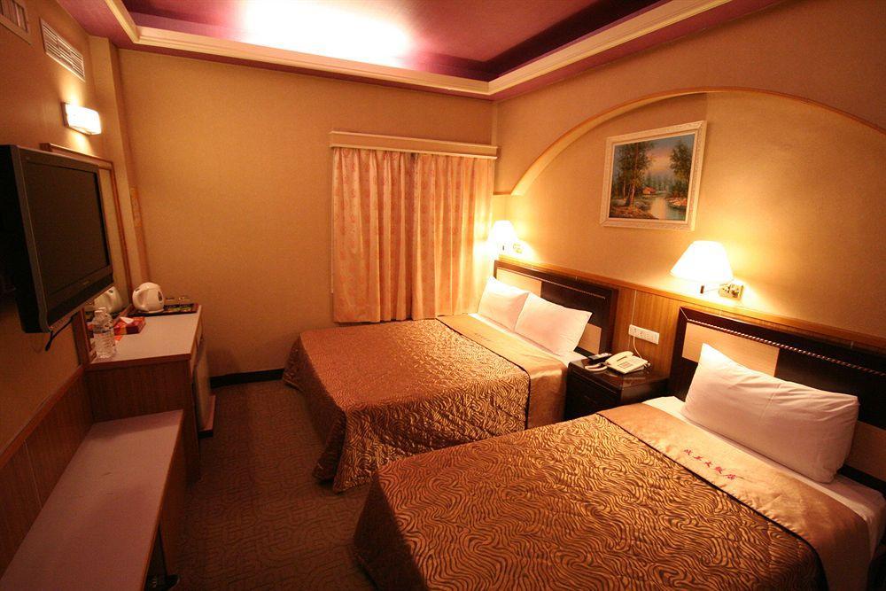 Chair Man Hotel Taipei