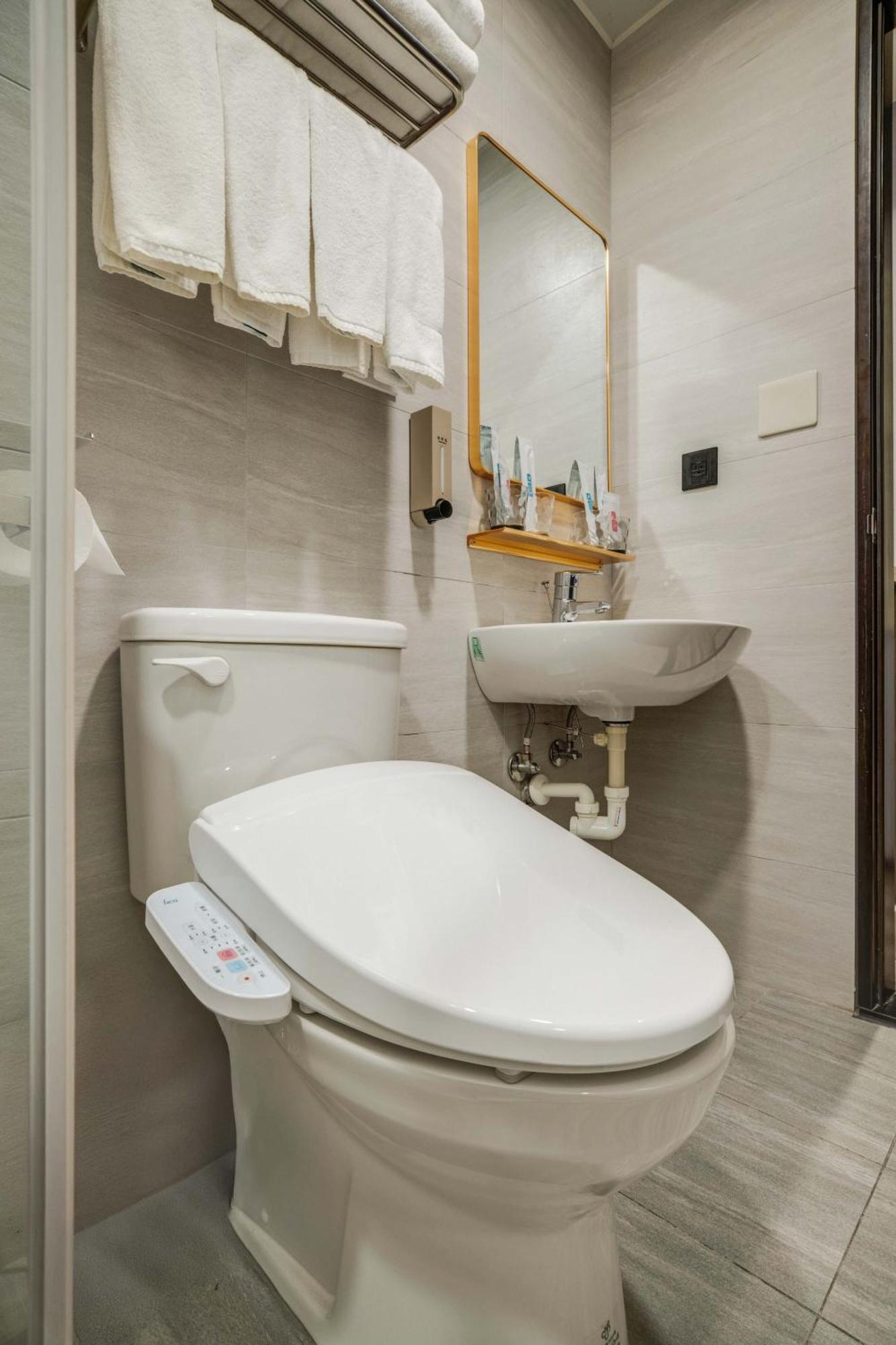 Funstay Chengdu Inn