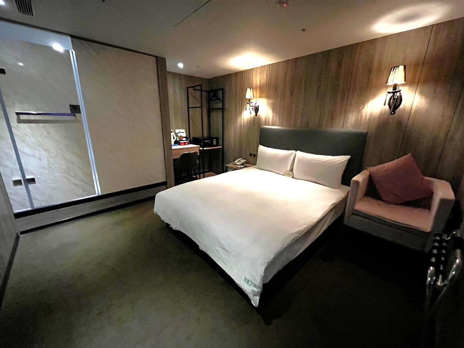 Hotel Airline Ximen