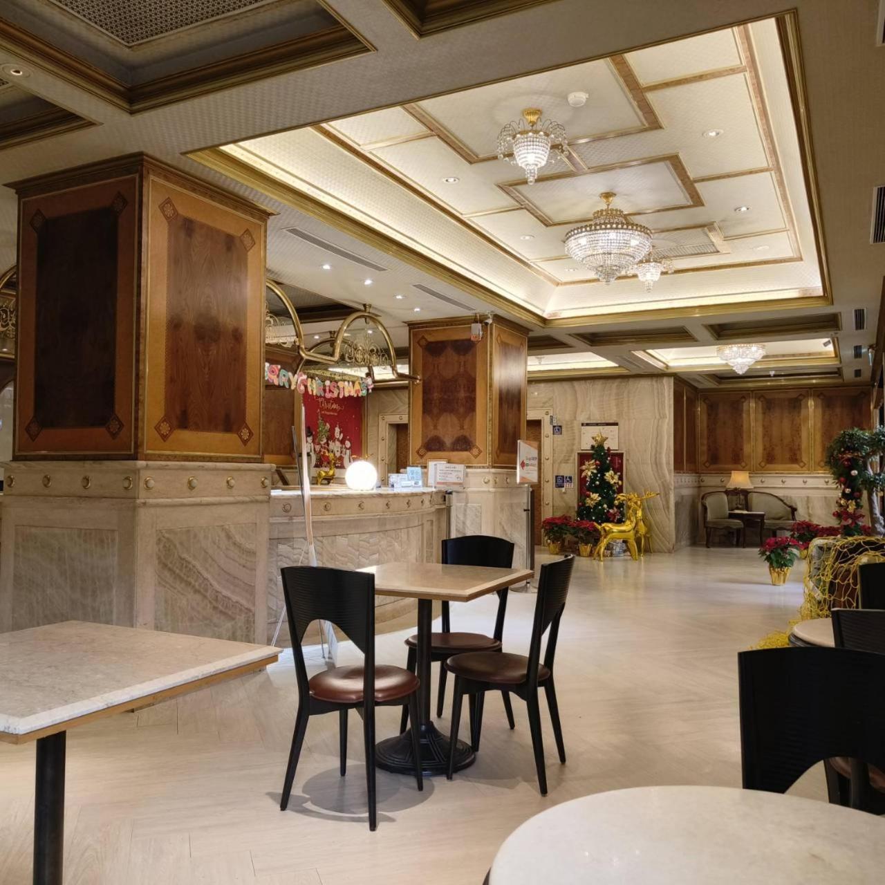 Hotel Charming Songshan 3*