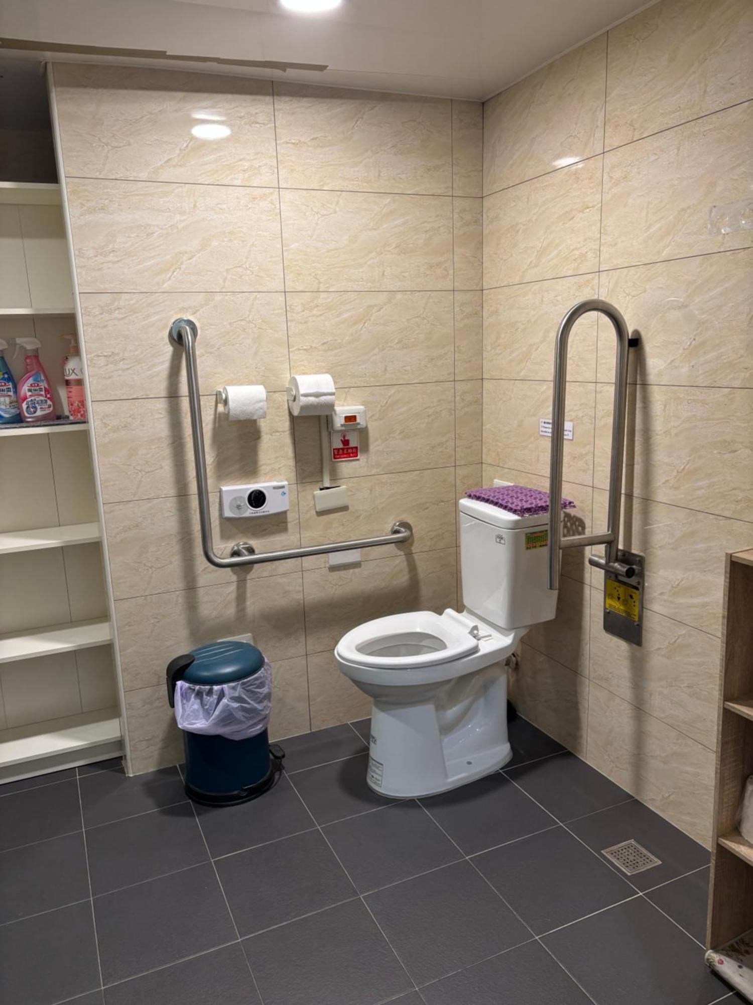 Hostel 果芒驛站旅店