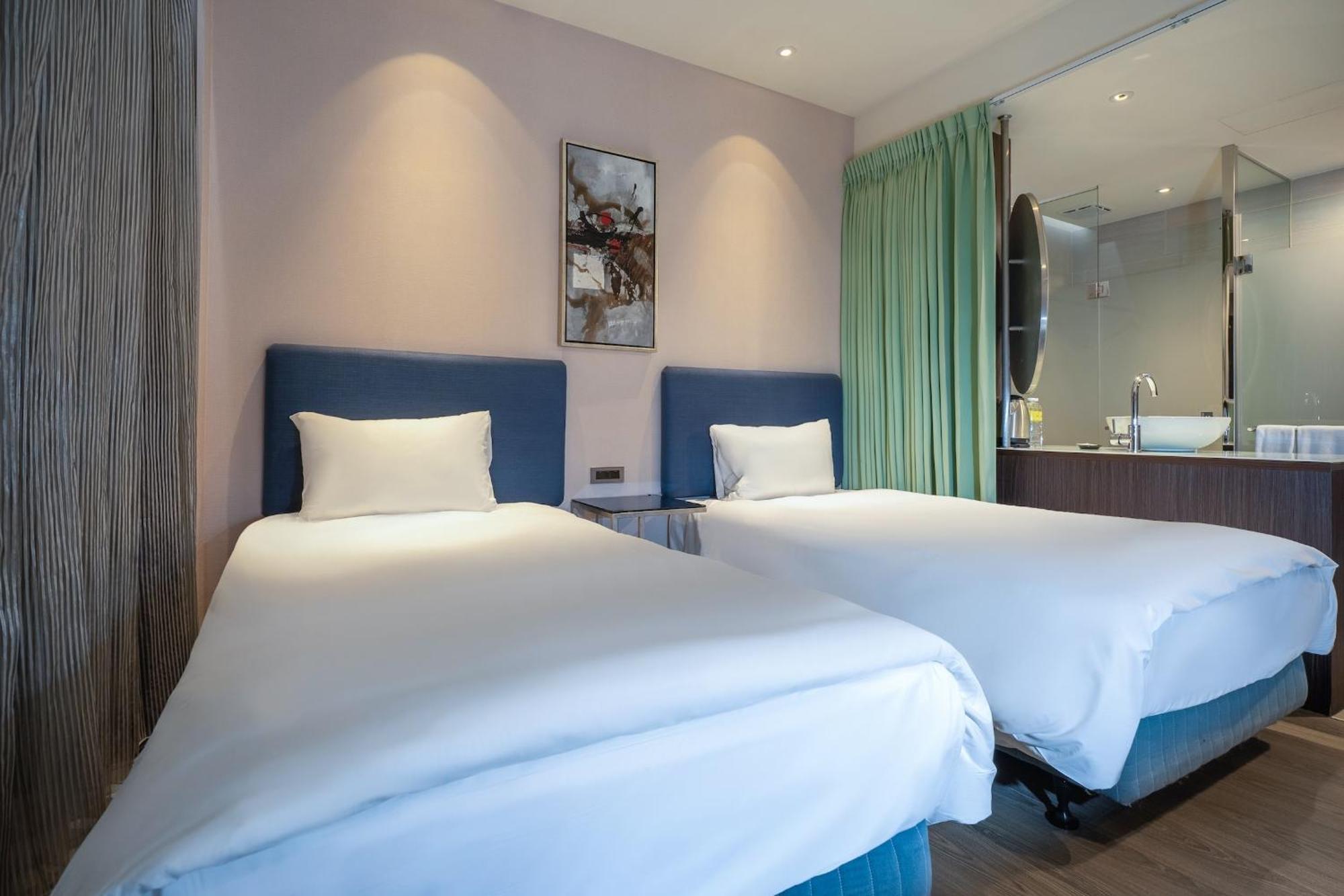 Hotel Check Xinyi 3*