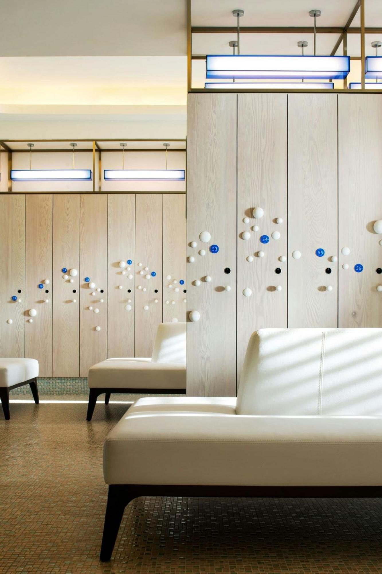 Hotel W 5*